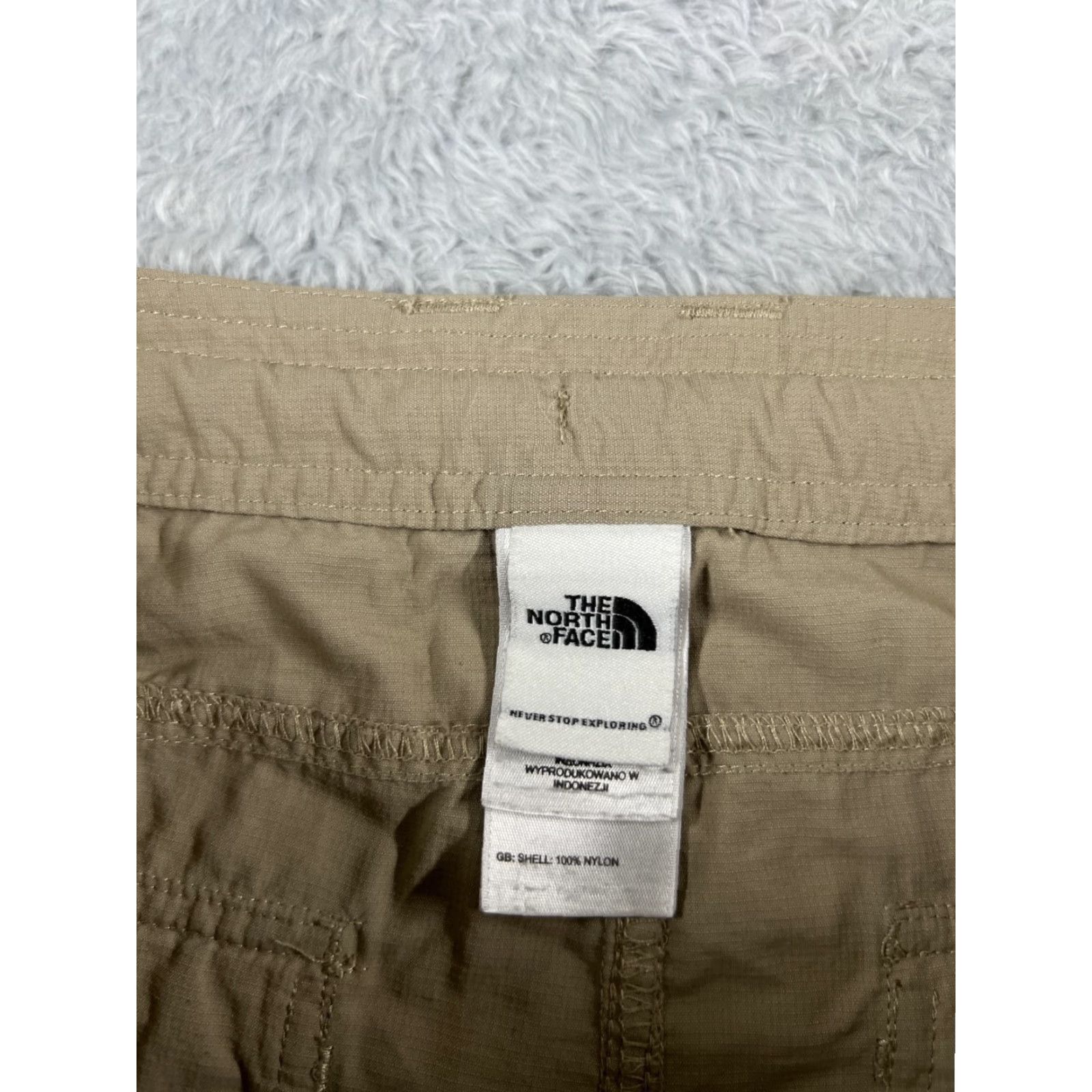 The North Face The North Face Shorts Women 6 Beige 100% Nylon Drawstring Hiking Camping 28x10 Size 28" / US 6 / IT 42 - 7 Thumbnail