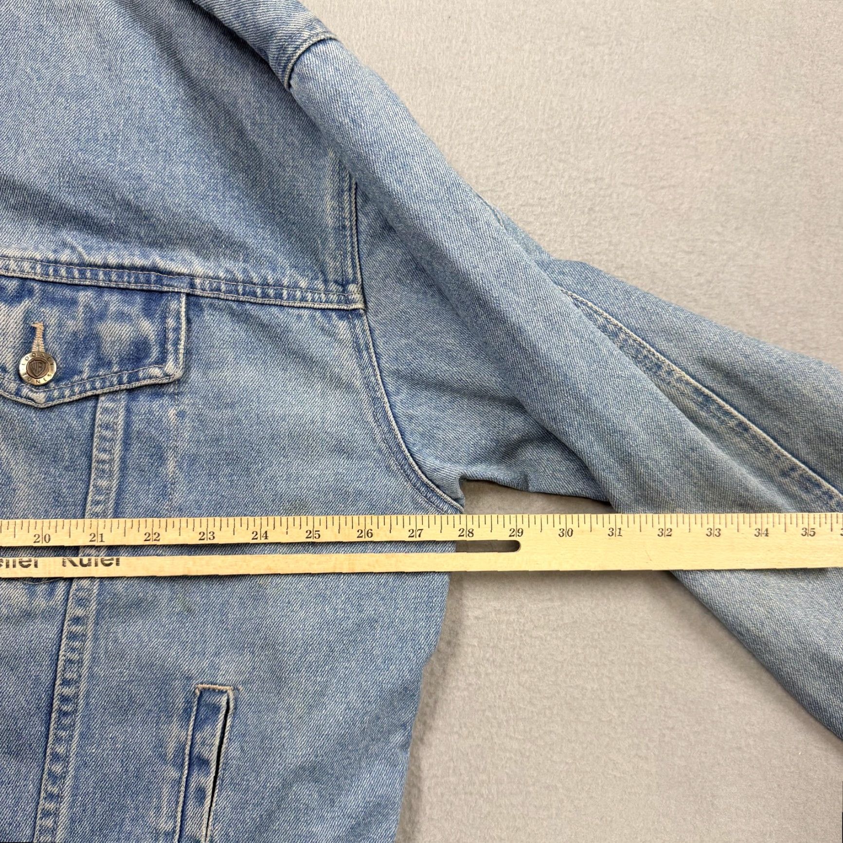 Vintage VINTAGE Warner Bros. Studio Store Jacket Mens 2XL Blue Denim Bomber Taz Rebel 90s Size US XXL / EU 58 / 5 - 7 Thumbnail