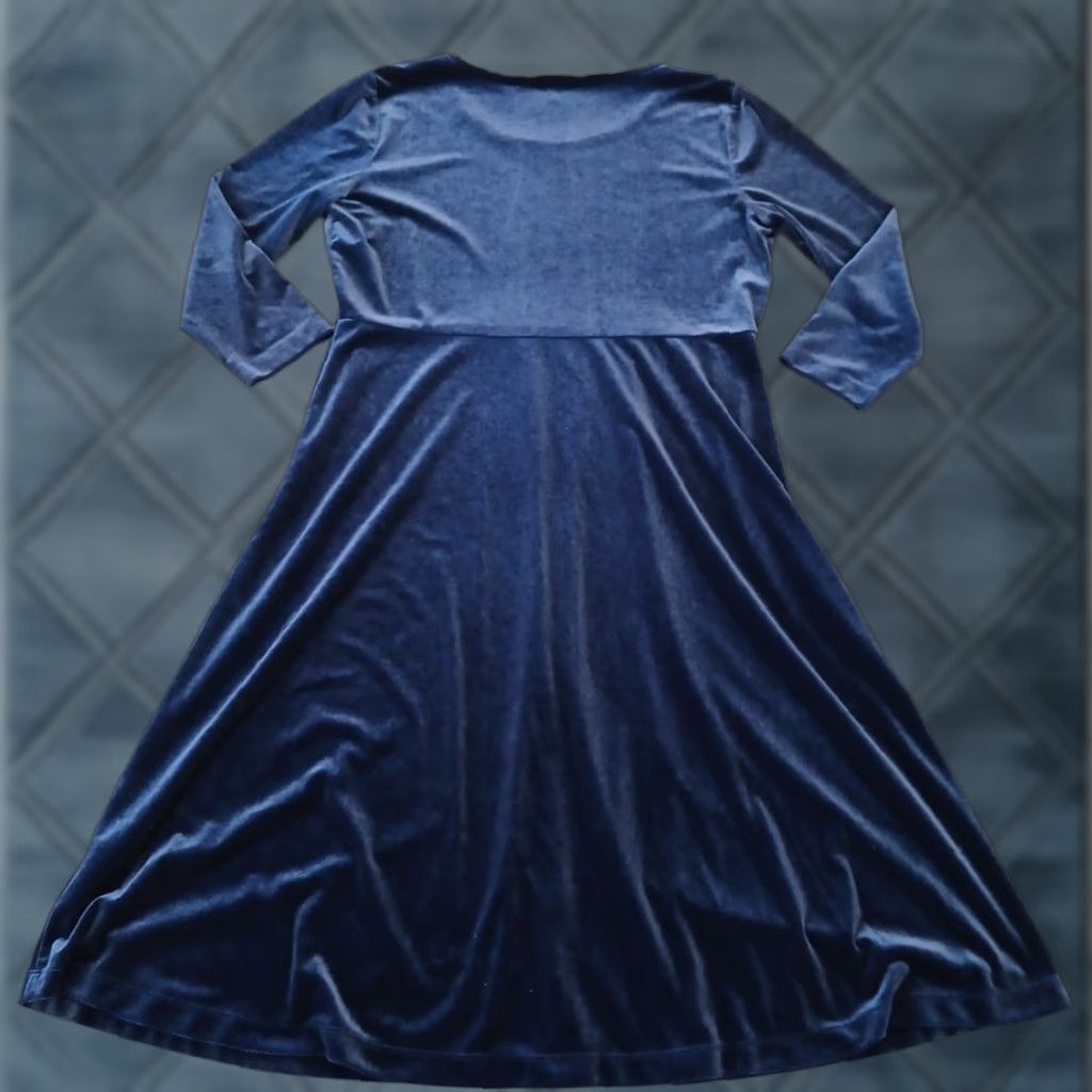 Lands' End Lands' End Dress Large Blue Velvet Fit & Flare 3/4 Sleeve Midi Pullover Women's L Blue Velvet Midi Dress Pullover Size L / US 10 / IT 46 - 1 Thumbnail