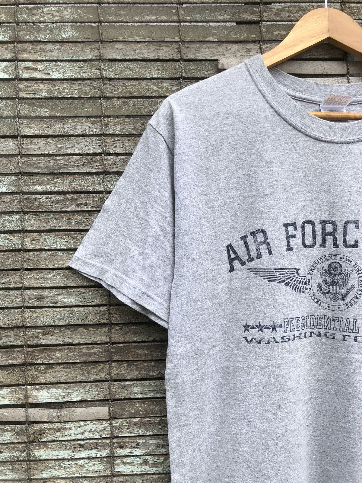 Vintage Vintage Y2K Air Force One Presidential Crew Tshirt Size US L / EU 52-54 / 3 - 5 Thumbnail