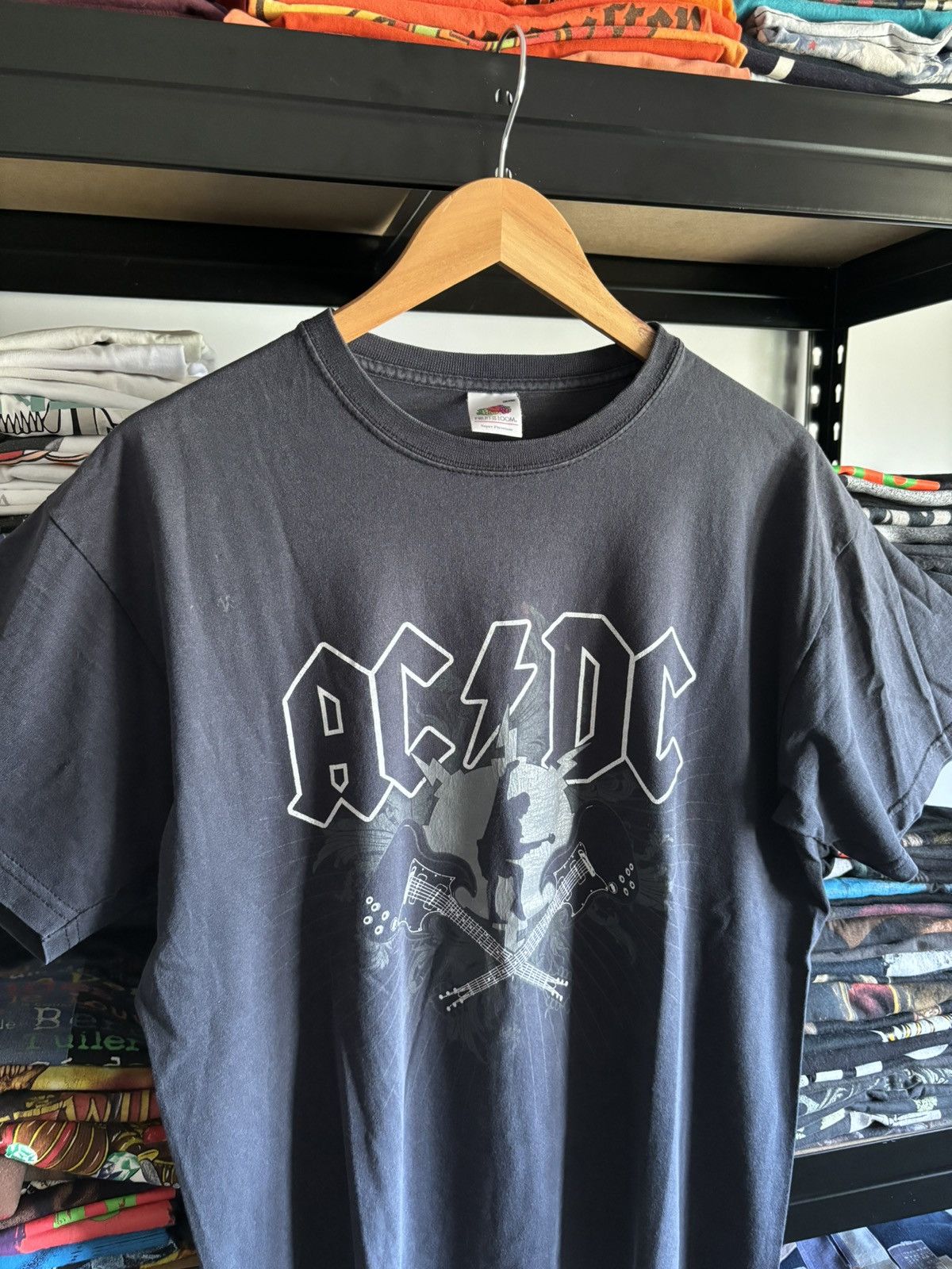 AC/DC × Band Tees Vintage AC/DC Graphic Print T-Shirt Band Rock Size US L / EU 52-54 / 3 - 2 Thumbnail