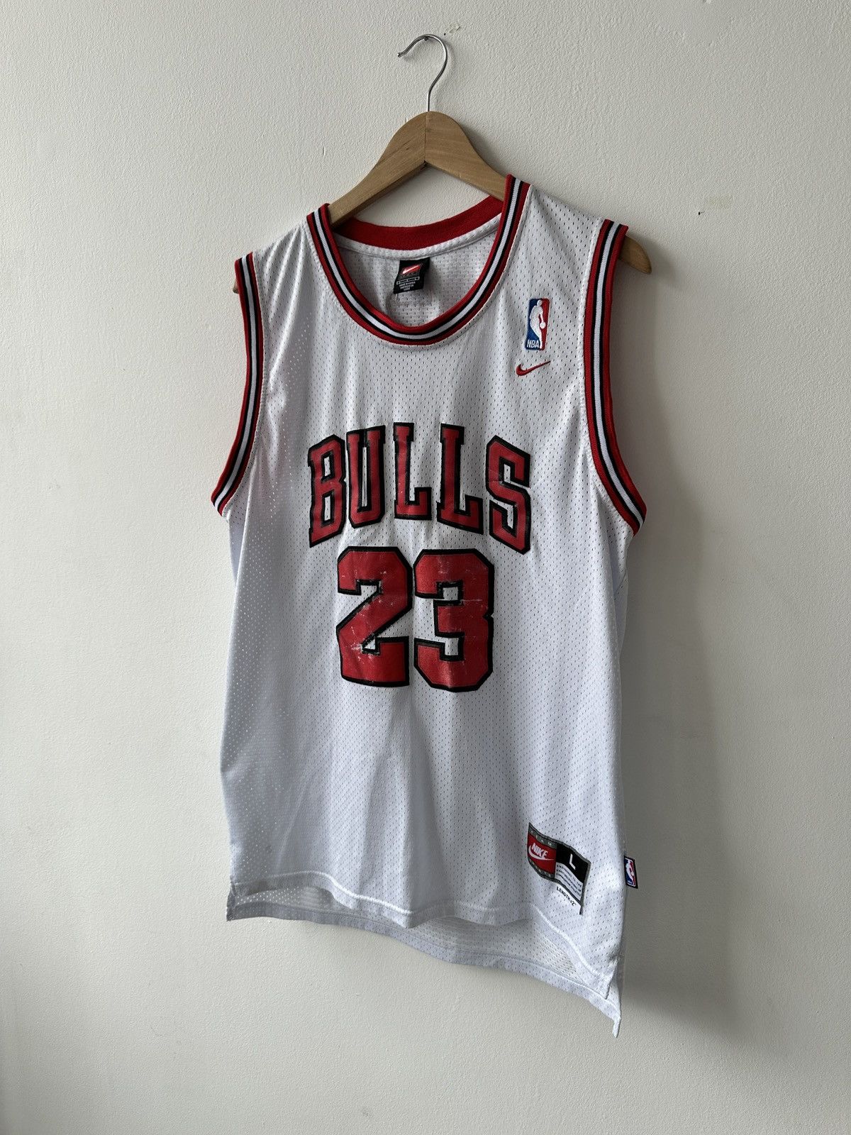 NBA × Nike Nike Michael Jordan #23 1984 Chicago Bulls NBA Jersey Size US L / EU 52-54 / 3 - 3 Thumbnail