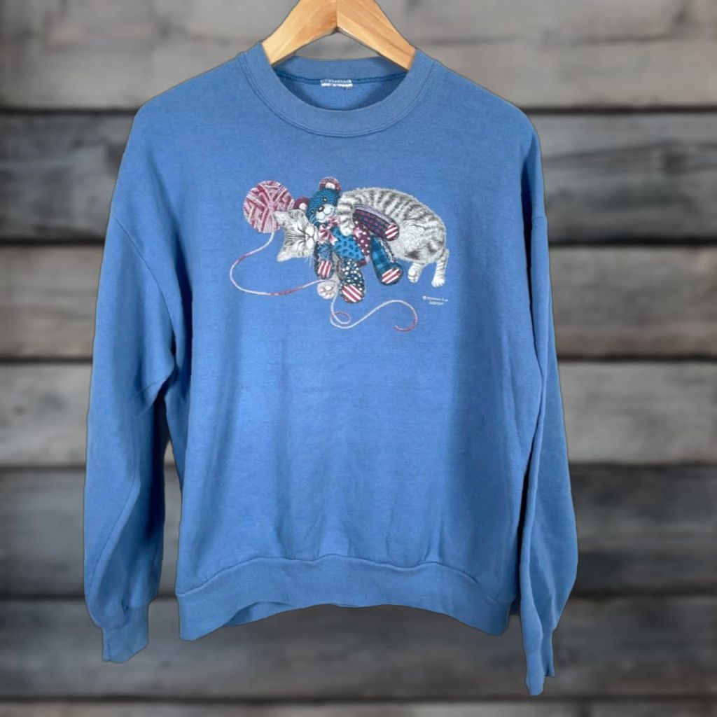 Vintage VINTAGE Morning Sun Sweatshirt Cat Teddy Bear Blue Crewneck XL Womens Regular Pullover Graphic Print 90s Nature Casual Fall Spring Summer Winter Size XL / US 12-14 / IT 48-50 - 1 Thumbnail