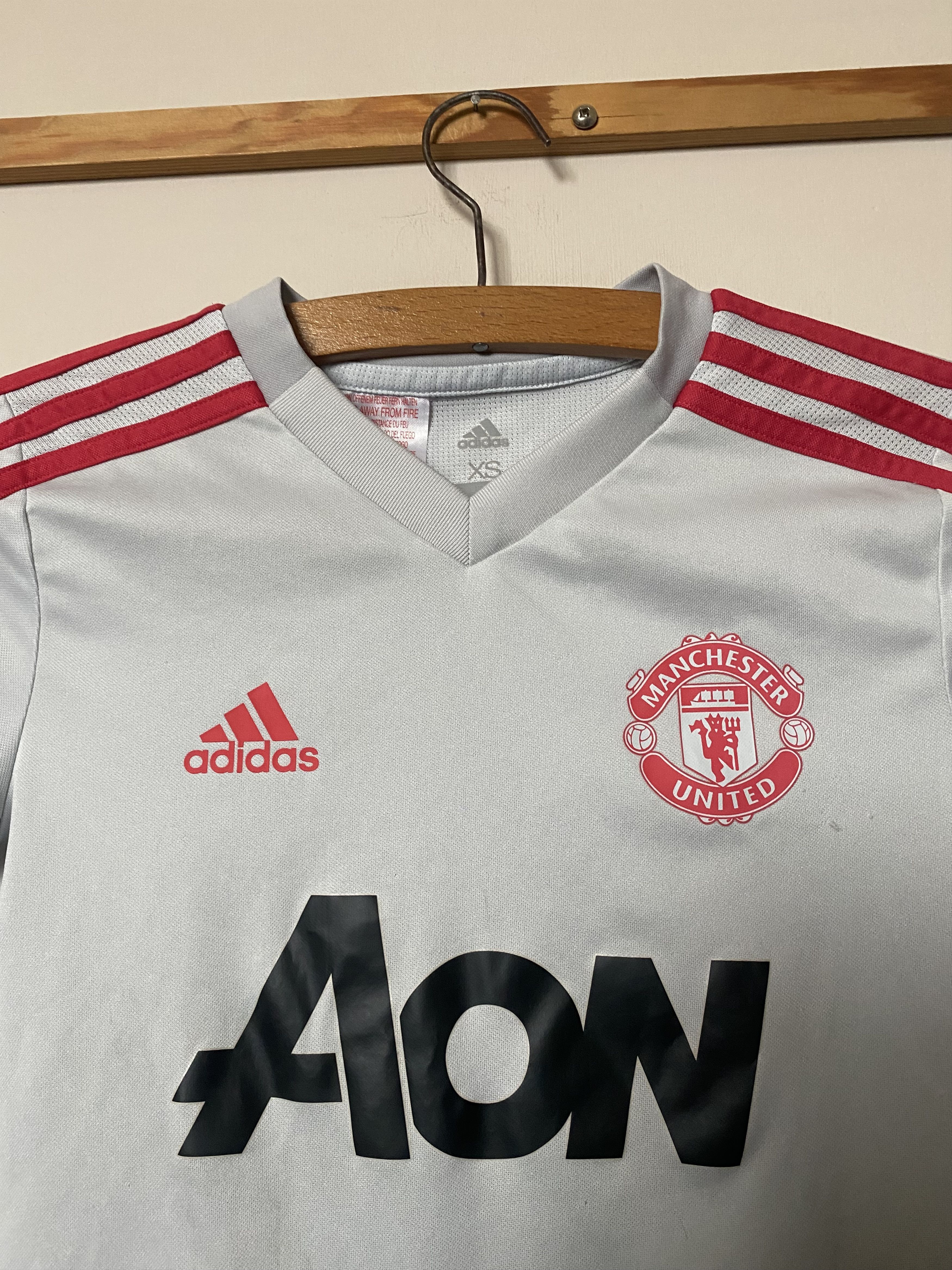 Adidas MANCHESTER UNITED 2018 - 2019 - Adidas - kids - XS - UNIQUE Size US XXS / EU 40 - 3 Thumbnail