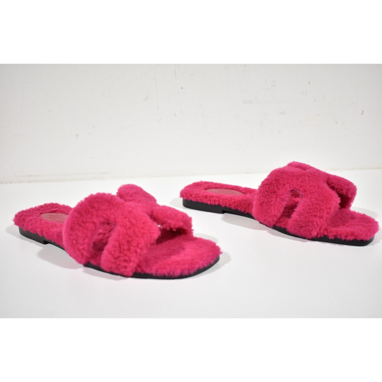 Hermes Hermes Oran Teddy Shearling Fur Pink H Logo Slide Sandal Size US 9 / IT 39 - 3 Thumbnail