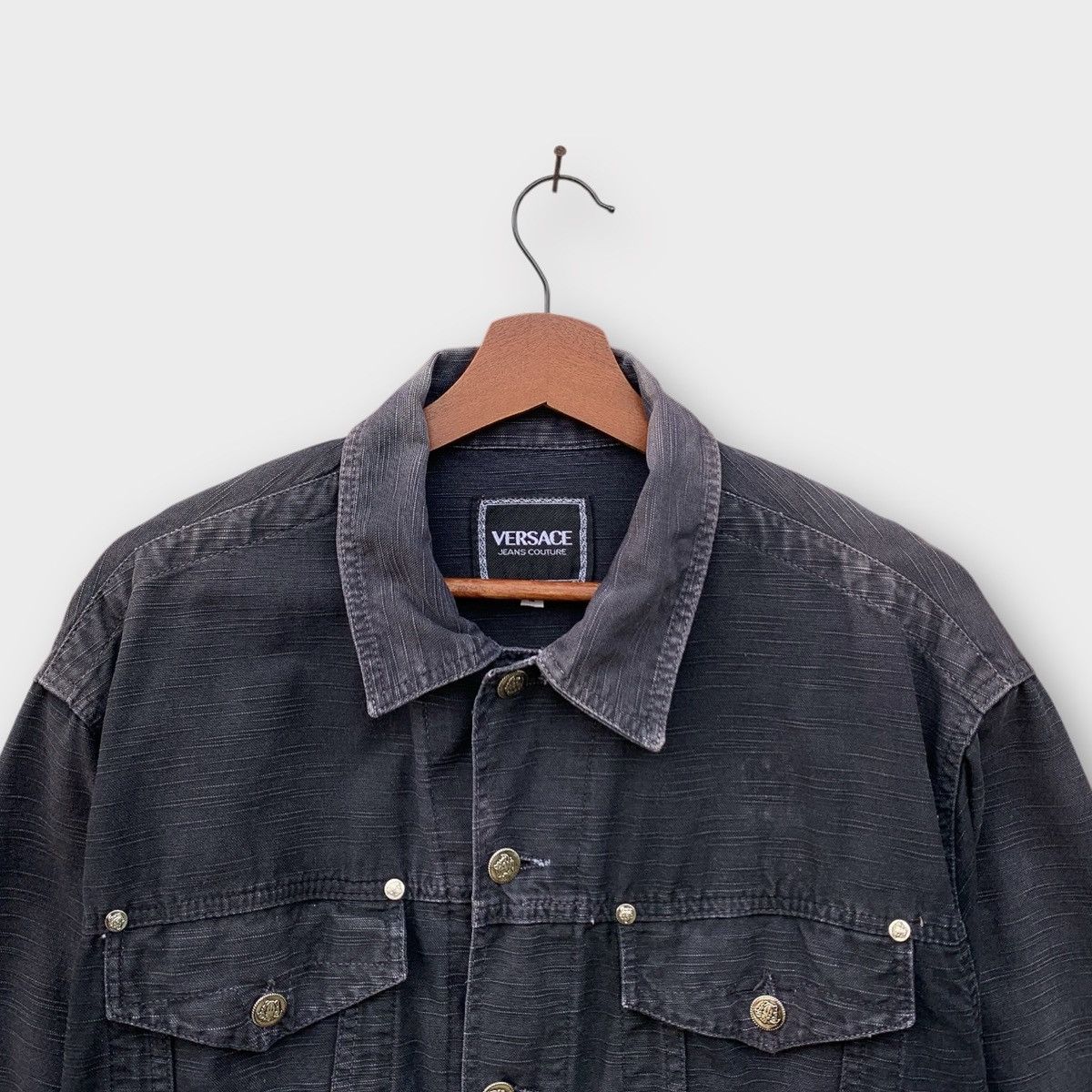 Versace Jeans Couture VINTAGE FADED VERSACE JEAN COUTURE TRUCKER DENIM JACKET Size US S / EU 44-46 / 1 - 5 Thumbnail