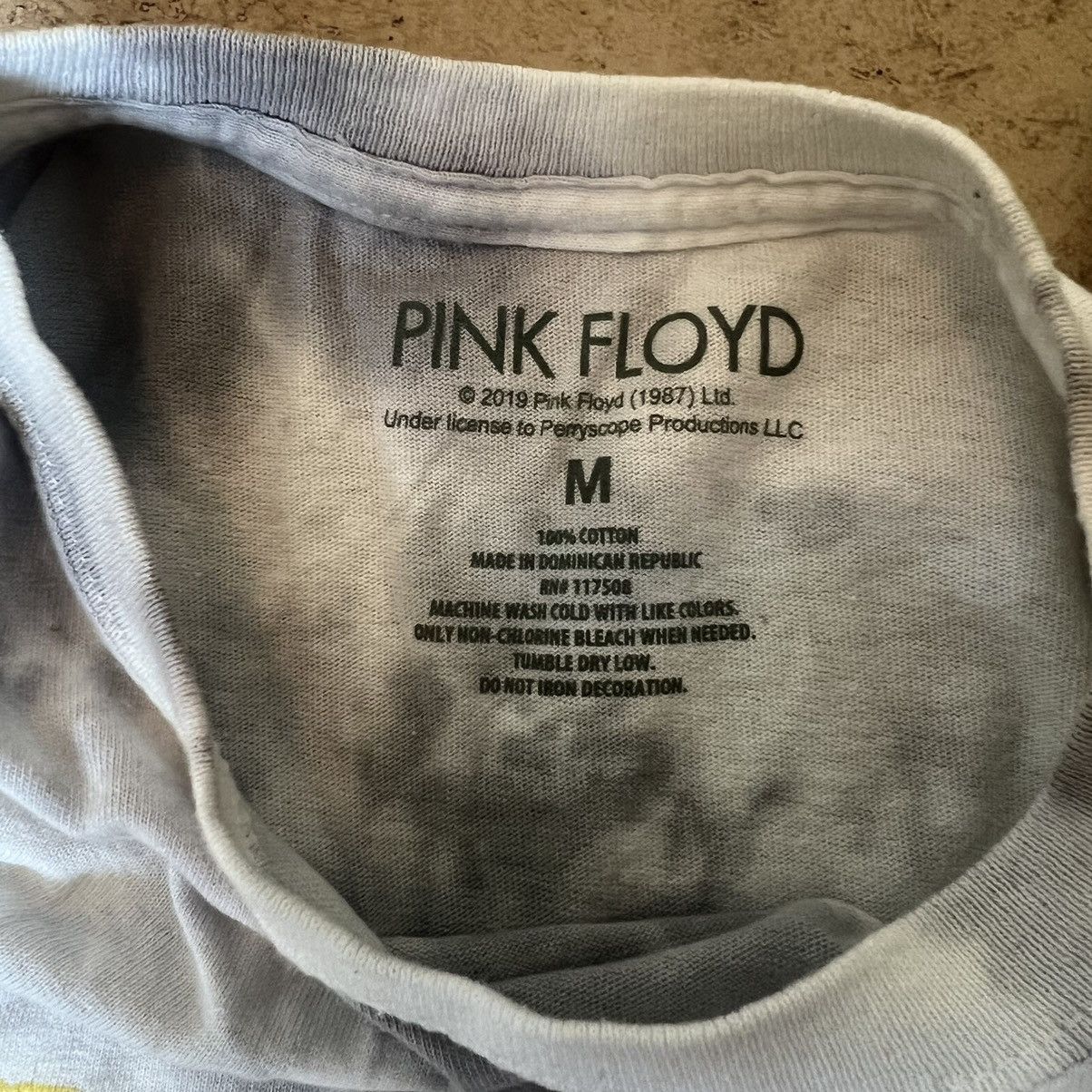 Pink Floyd Dark Side of The Moon blended-dye Tee Size US M / EU 48-50 / 2 - 3 Thumbnail