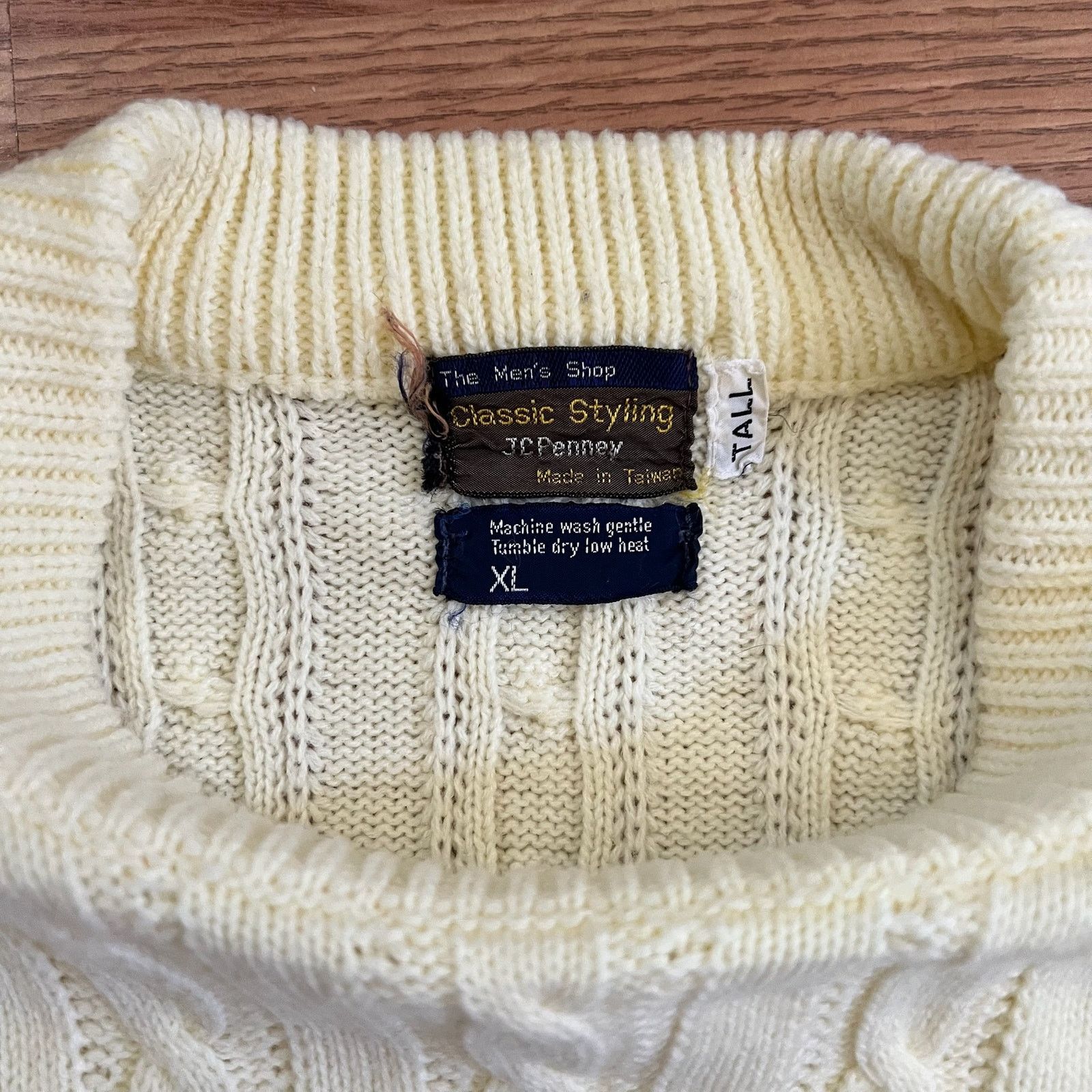 Vintage Vintage 90s Fair Isle Sweater XLT | Cable Knit Retro Grandpa Size US XL / EU 56 / 4 - 3 Thumbnail