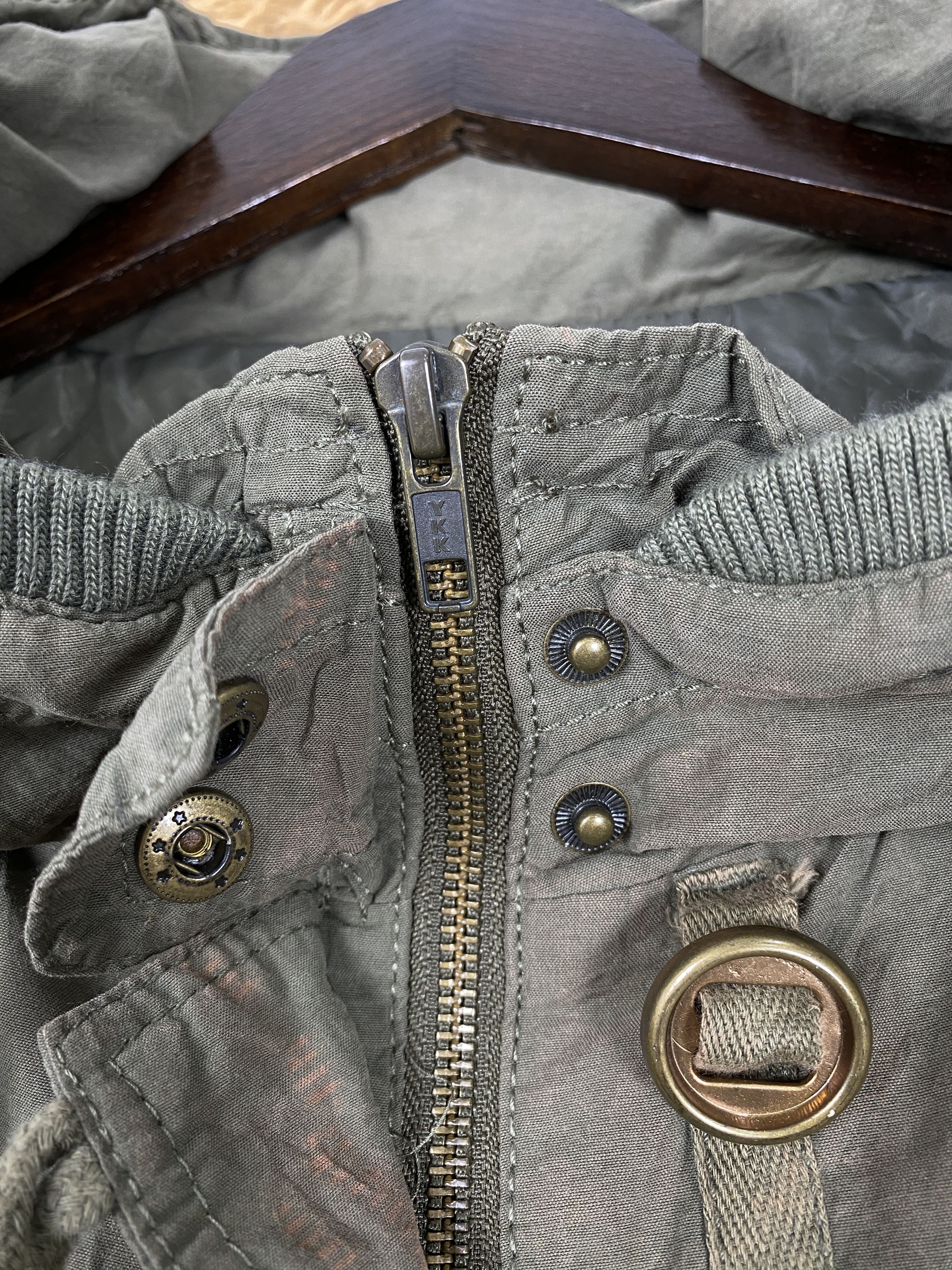 Japanese Brand Vintage Japanese Brand Hoodie Jacket J2192 Size US S / EU 44-46 / 1 - 5 Thumbnail