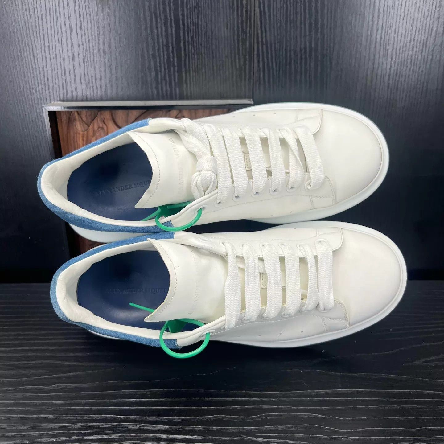 Alexander McQueen McQ blue tail suede size 43 boxed near new Size US 10 / EU 43 - 7 Thumbnail