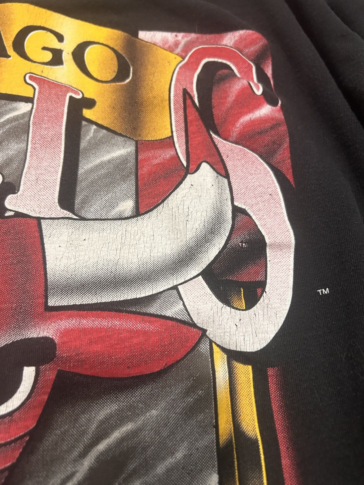 Other RARE 90s Magic Johnson T’s Chicago Bulls NBA Graphic Tee Size US L / EU 52-54 / 3 - 7 Thumbnail