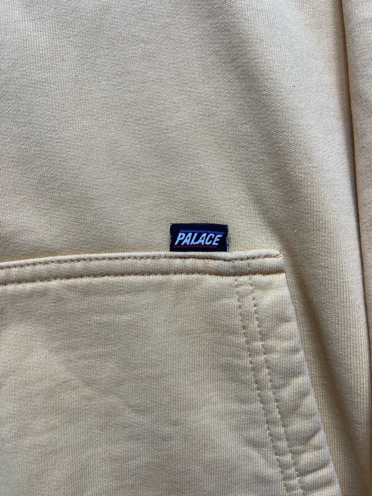 Palace Palace Basically a hood Size US M / EU 48-50 / 2 - 7 Thumbnail