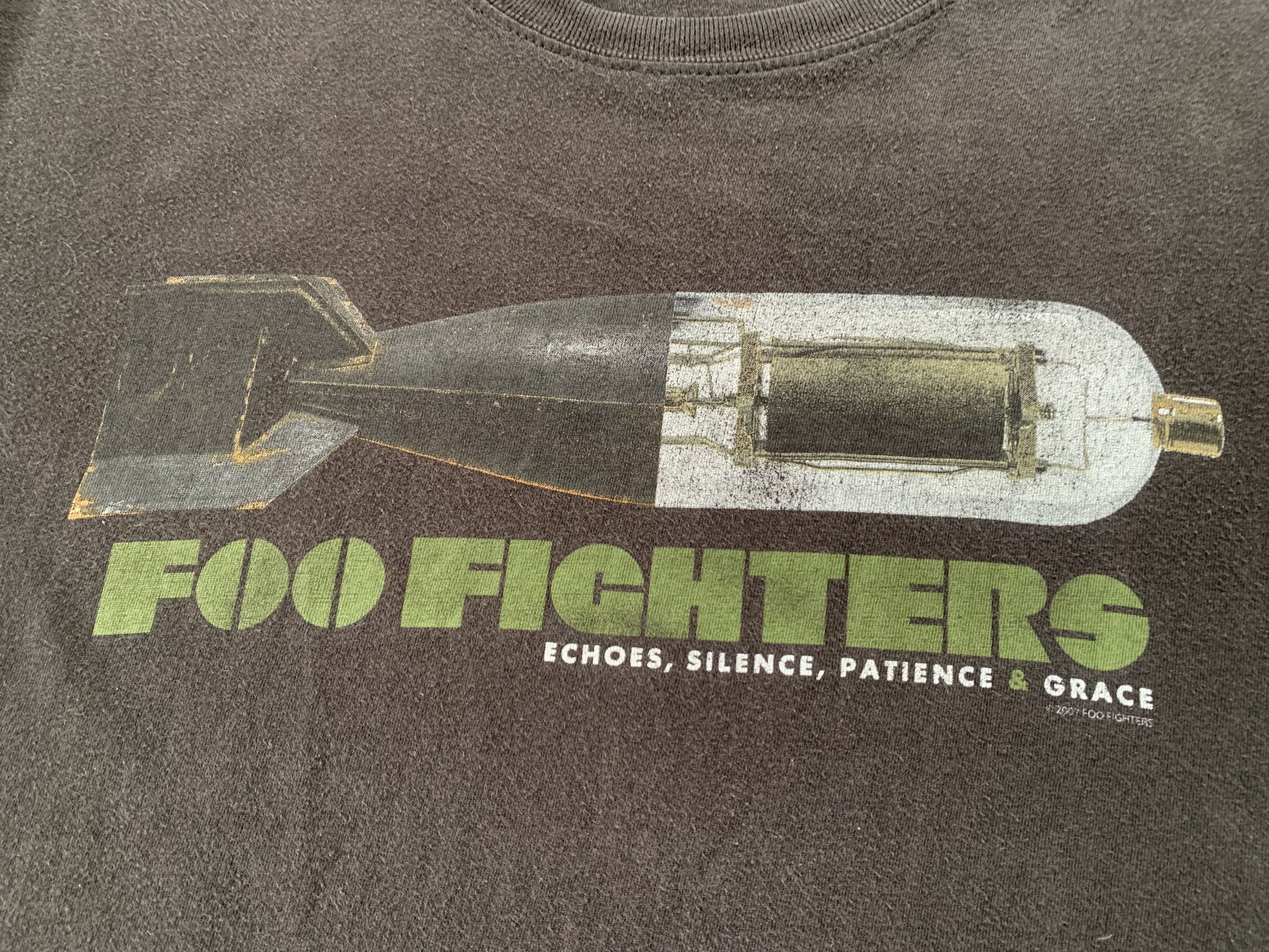 Band Tees Foo Fighters Echoes Silence Patience & Grace Tour 2007 Tee Size US M / EU 48-50 / 2 - 6 Thumbnail