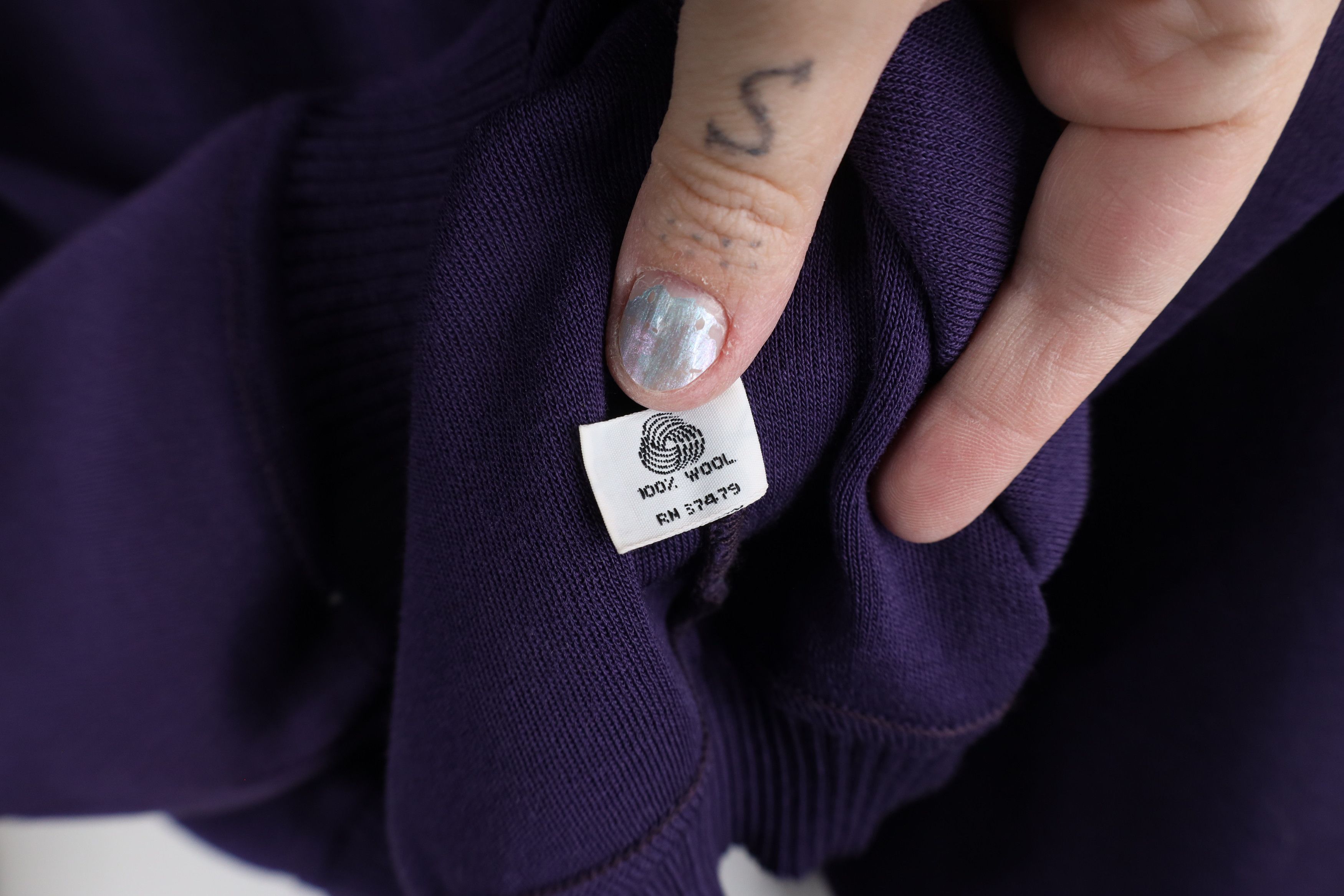 St. Croix × Vintage Vintage 90s St Croix Wool Knit V-Neck Sweater Purple USA Size US L / EU 52-54 / 3 - 10 Thumbnail