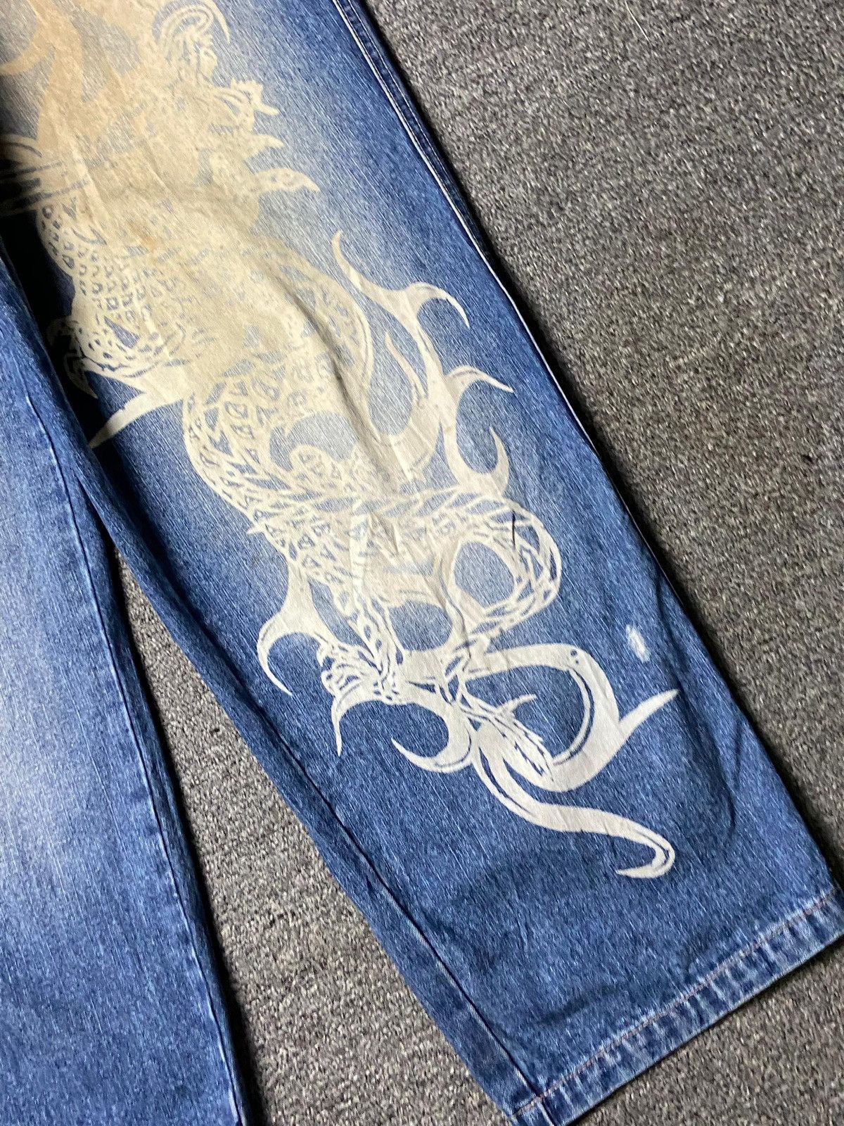 Japanese Brand Vintage Top Town Dragon Print Denim Jeans (162) Size US 32 / EU 48 - 11 Thumbnail