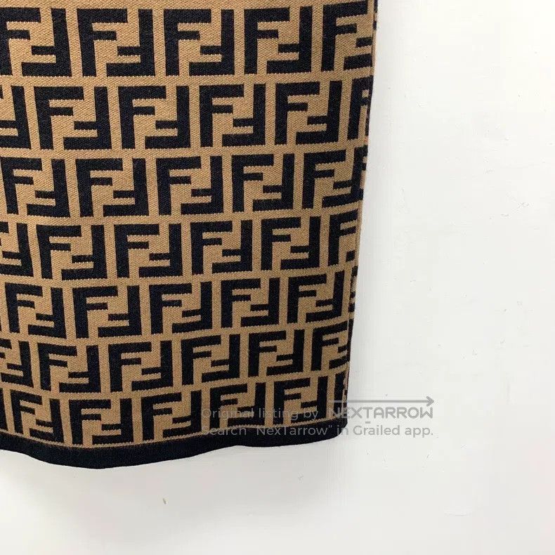 Fendi Fendi Dark brown logo lettering full print casual knitted Size 42" / US 20 - 4 Thumbnail