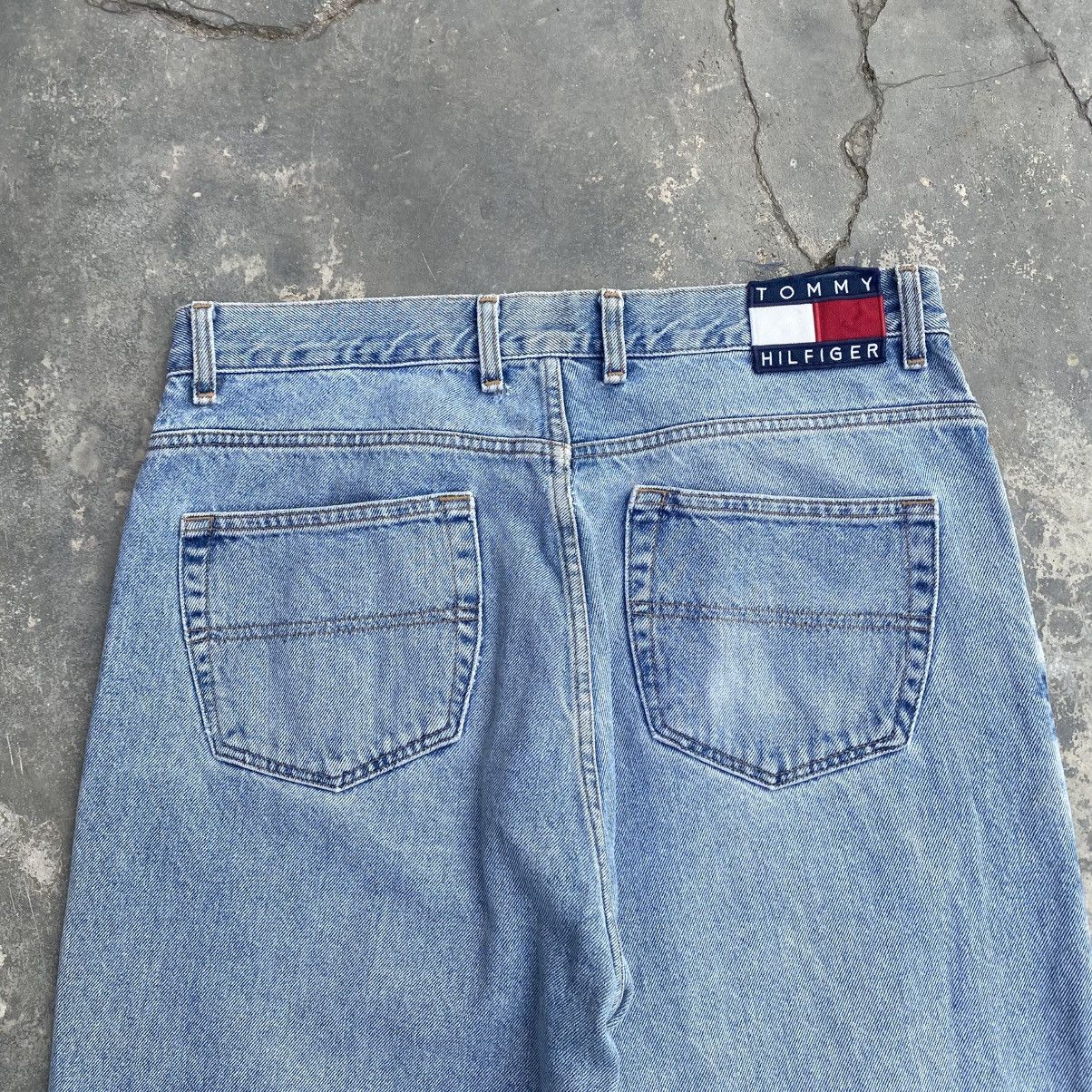 Tommy Hilfiger 1990s Tommy Hilfiger Baggy Jeans Size US 36 / EU 52 - 2 Thumbnail
