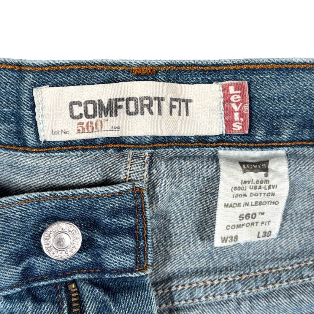 Levi's VINTAGE Levi's 560 Jeans Mens 38x30 Blue Medium Comfort Fit Tapered 90s Size US 38 / EU 54 - 5 Thumbnail
