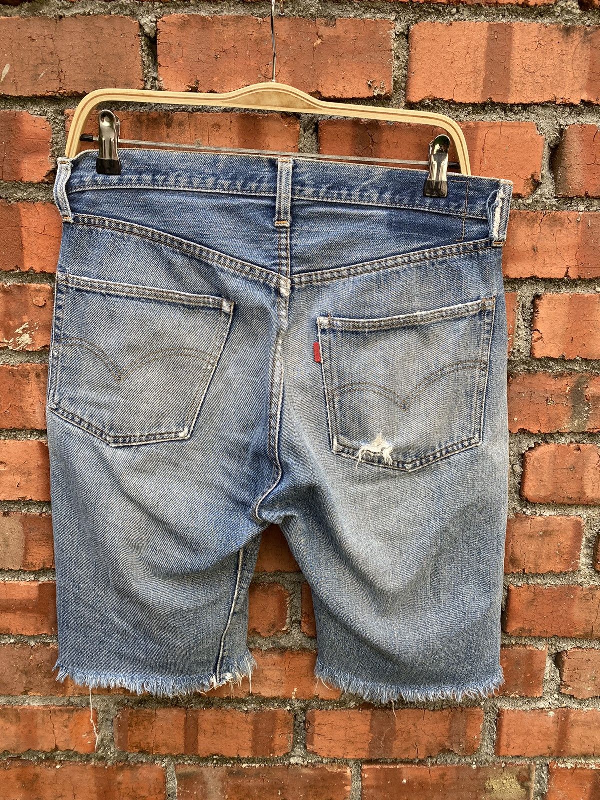 Levi's × Levi's Vintage Clothing × Vintage size 33x11 vintage levi's 501 redline big E cut off USA Size US 33 - 2 Thumbnail
