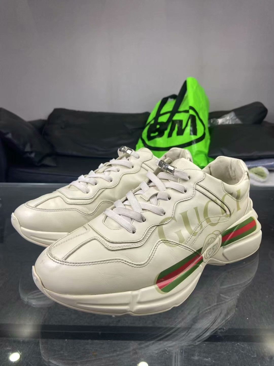 Gucci Gucci Printed Lowtop Sneakers 10 Men Size US 10 / EU 43 - 1 Thumbnail