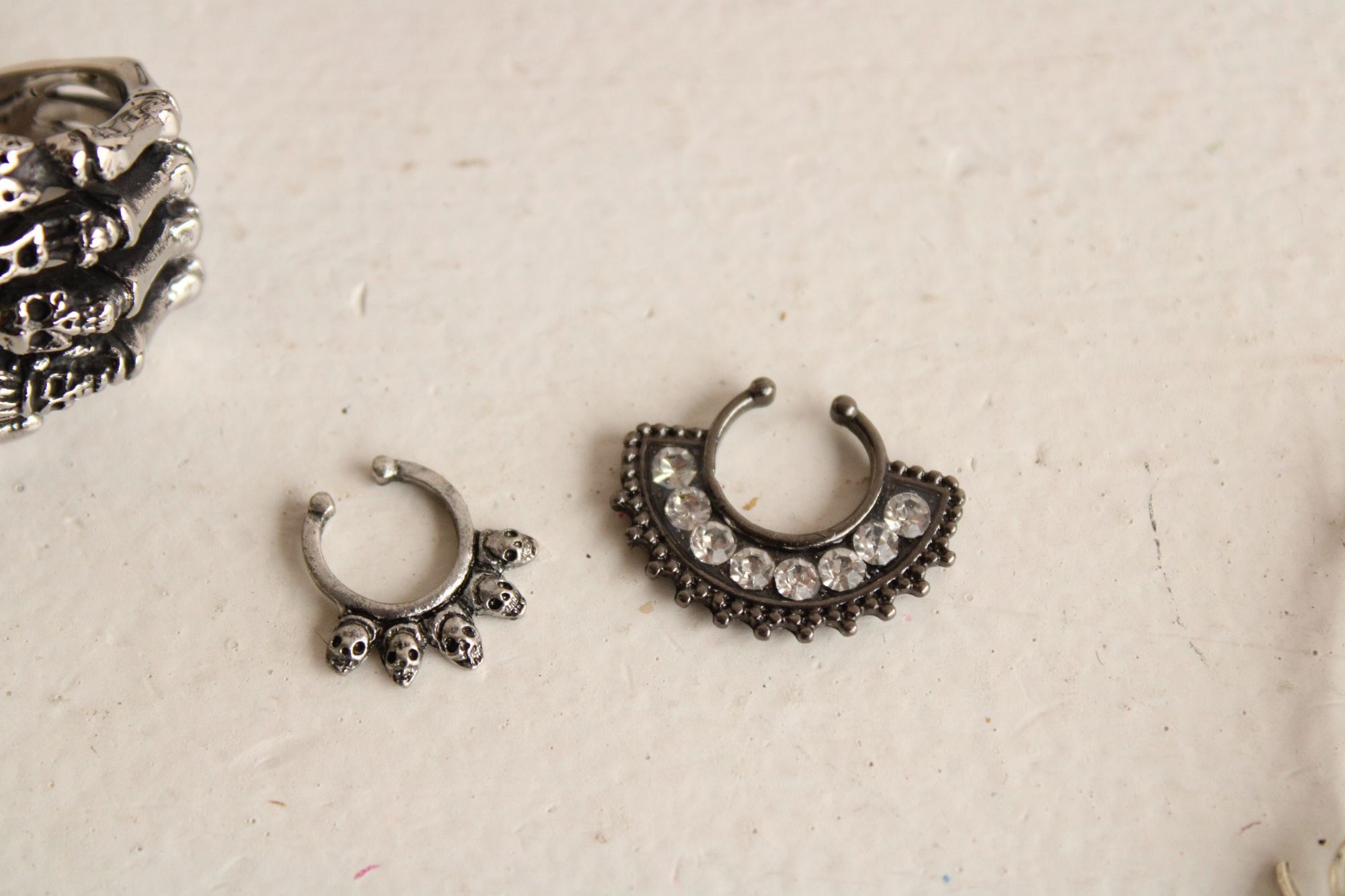 Other Jewelry Lot, Goth Style Bracelets, Skeleton ring, Spider hai Size ONE SIZE - 3 Thumbnail