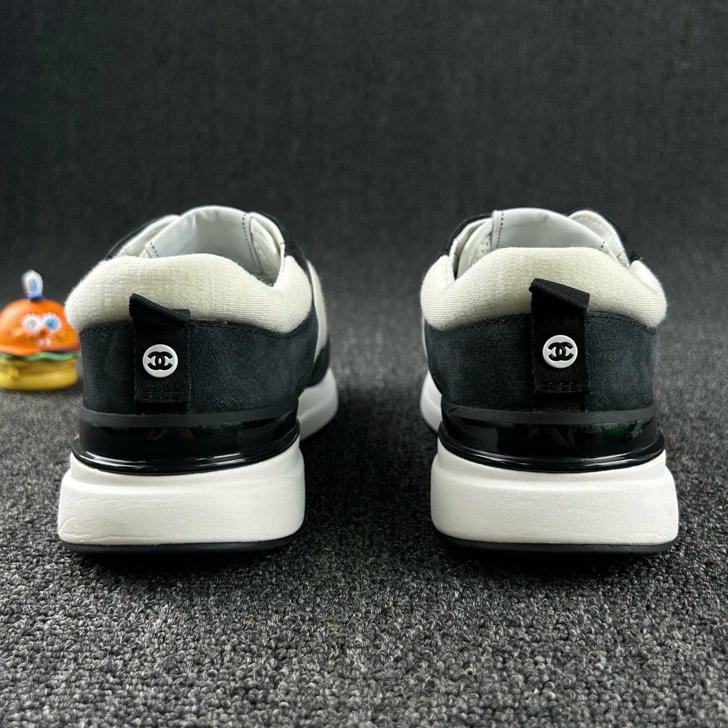 Chanel Chanel Colorblock Suede Sneakers - Size 38.5 Size US 7.5 / IT 37.5 - 5 Thumbnail