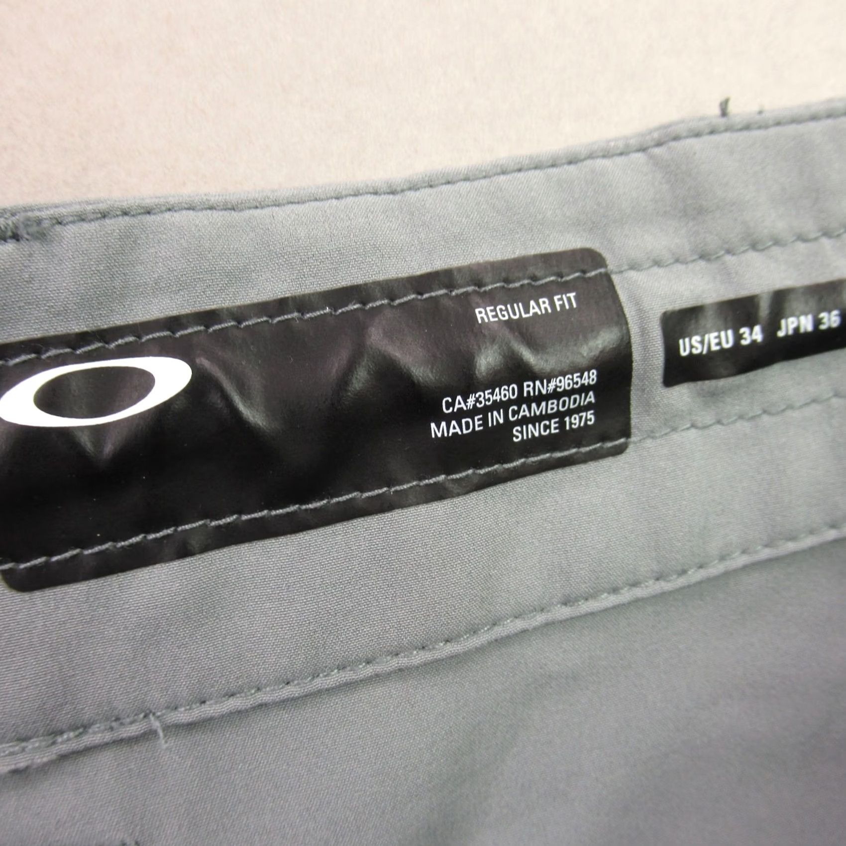 Oakley Oakley Shorts Mens 34 Gray Chino Swim Outdoors Lightweight Drawstring Size US 34 / EU 50 - 3 Thumbnail
