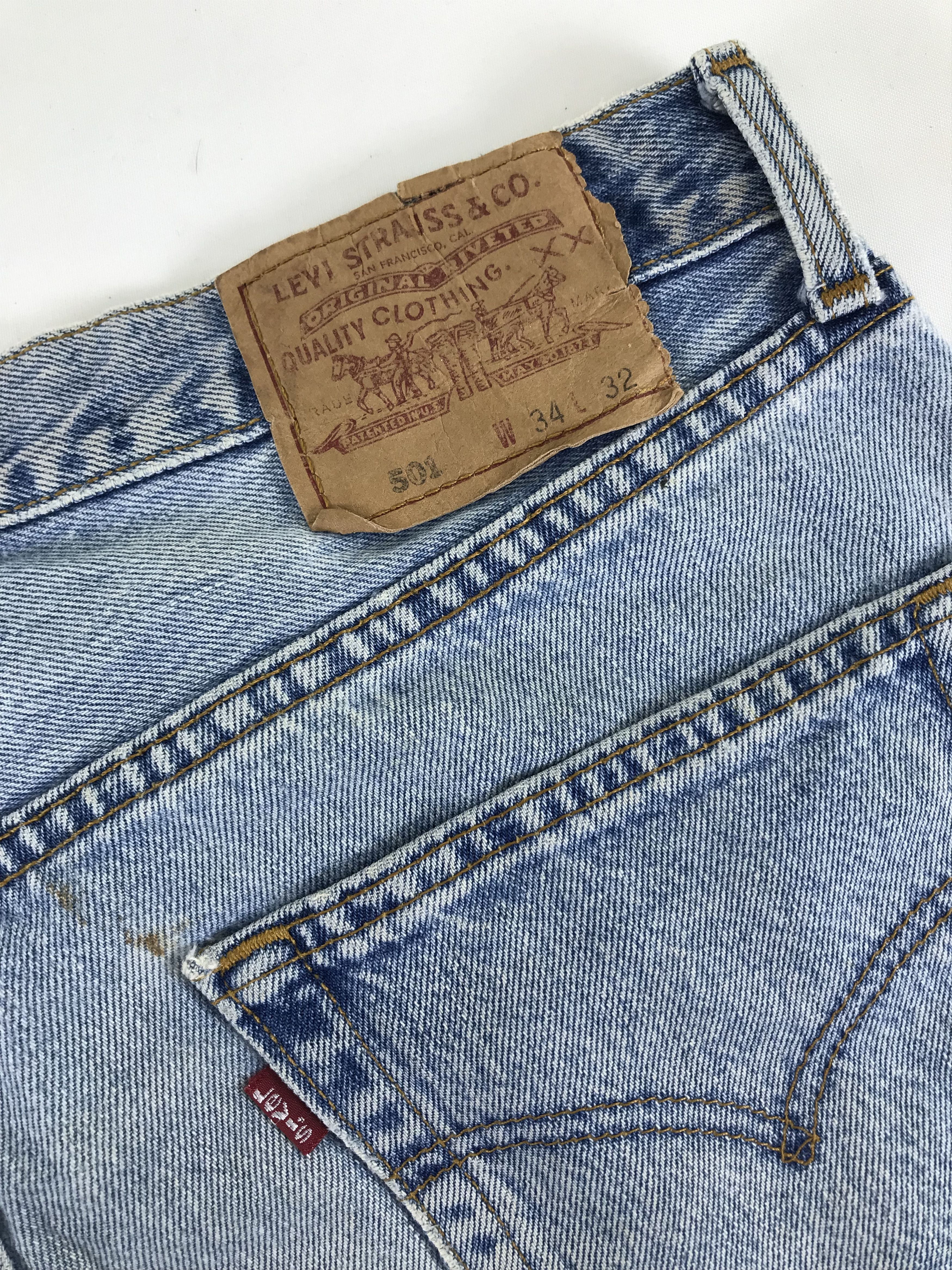 Levi's Vintage 90s Levi's 501 Light Wash Jeans Size US 34 / EU 50 - 13 Thumbnail