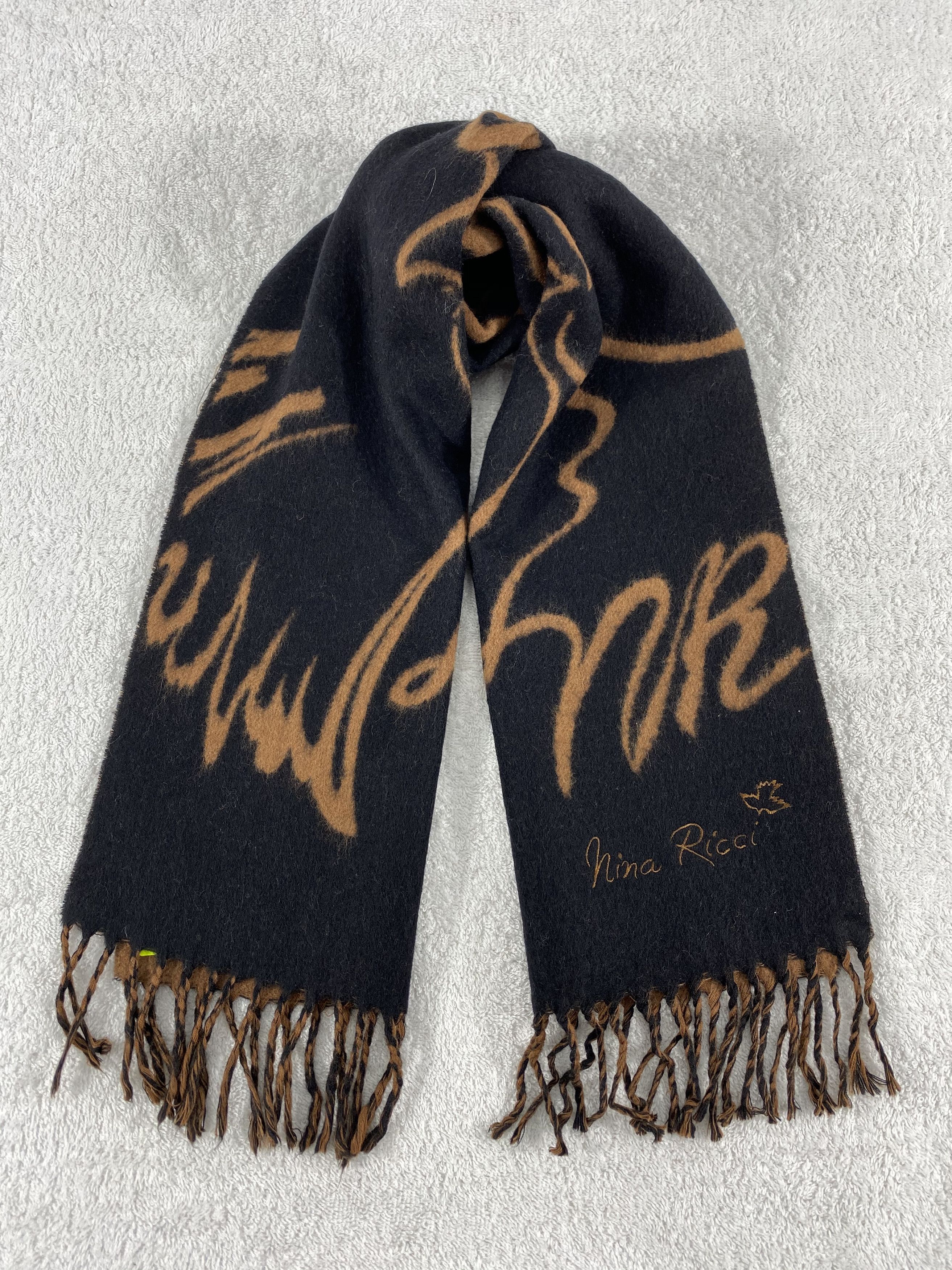 Nina Ricci Vintage Nina Ricci Scarf/Muffler/Neckwear MF831 Size ONE SIZE - 1 Thumbnail