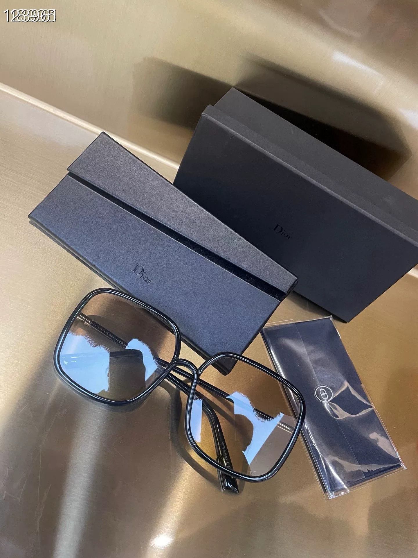 Dior Dior Square Sunglasses 100209 Size ONE SIZE - 1 Thumbnail