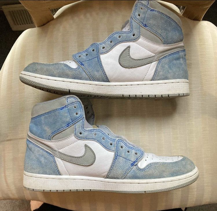 Jordan Brand Air Jordan 1 retro OG Hyper royal Size US 11 / EU 44 - 2 Thumbnail