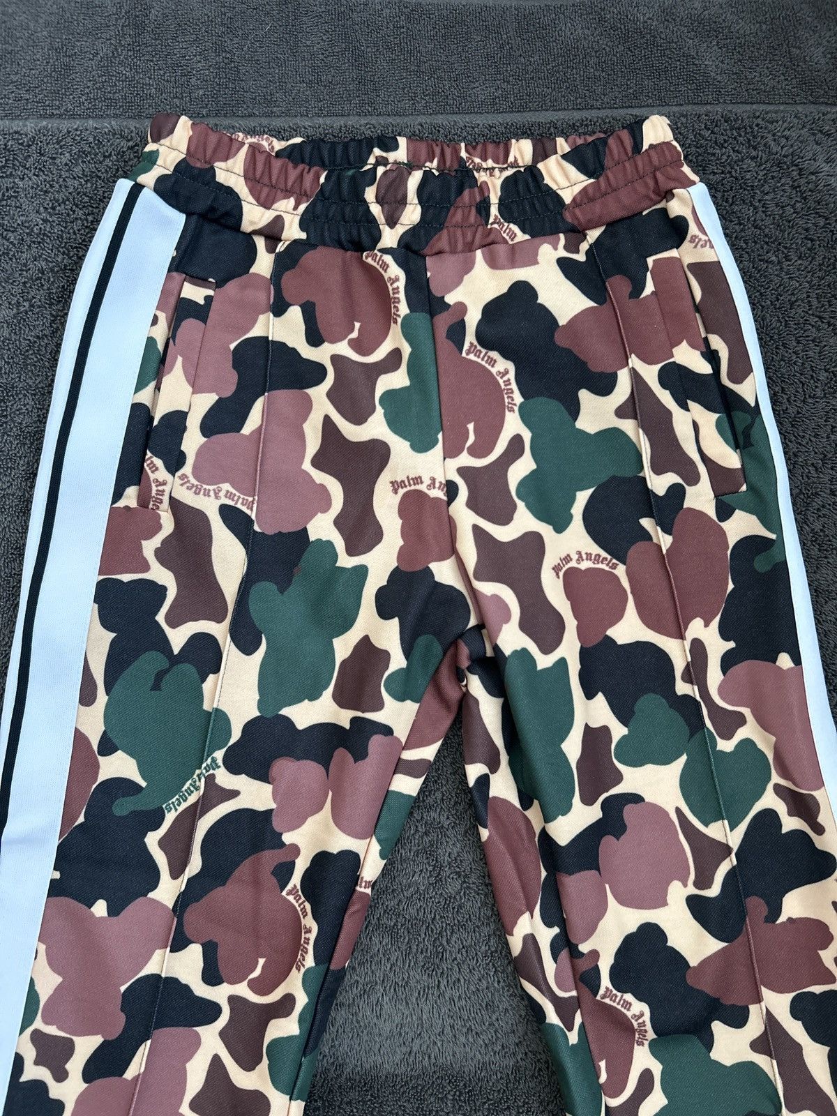 Palm Angels Palm Angels Kids Camo Track Pants Size 6 New! Size US 26 / EU 42 - 2 Thumbnail