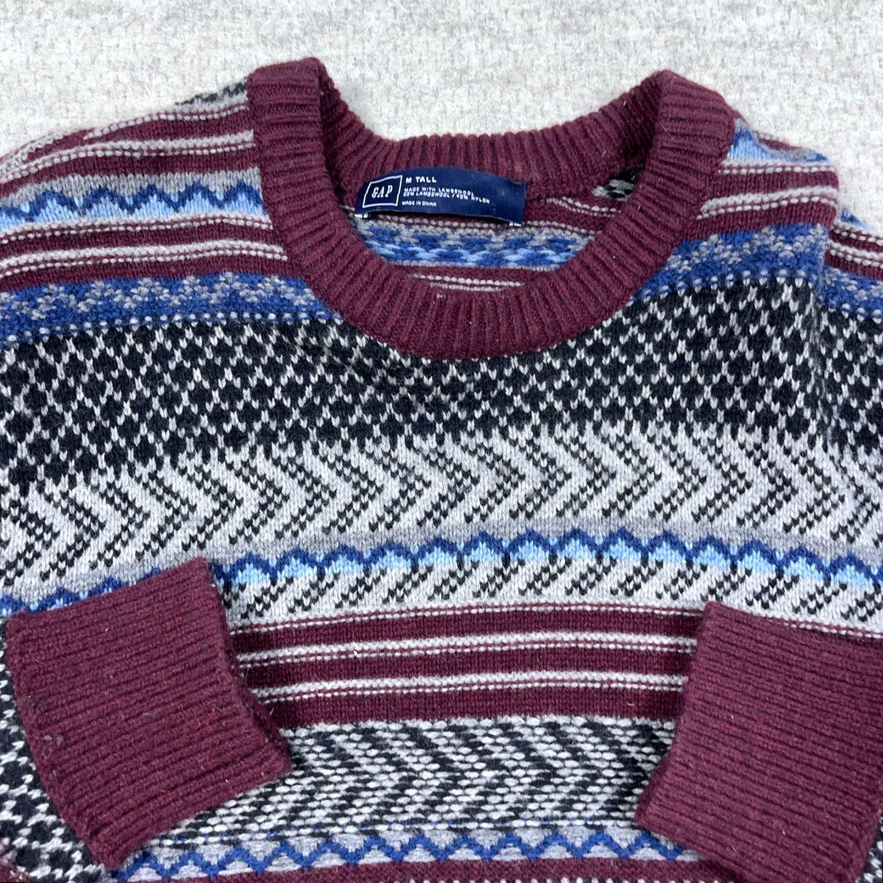 Gap VINTAGE Gap Sweater Men Medium Tall Maroon Wool Knit Mock Neck Pullover Geometric Logo 90s Retro Classic Preppy Golf Hiking Walking Size US M / EU 48-50 / 2 - 2 Thumbnail