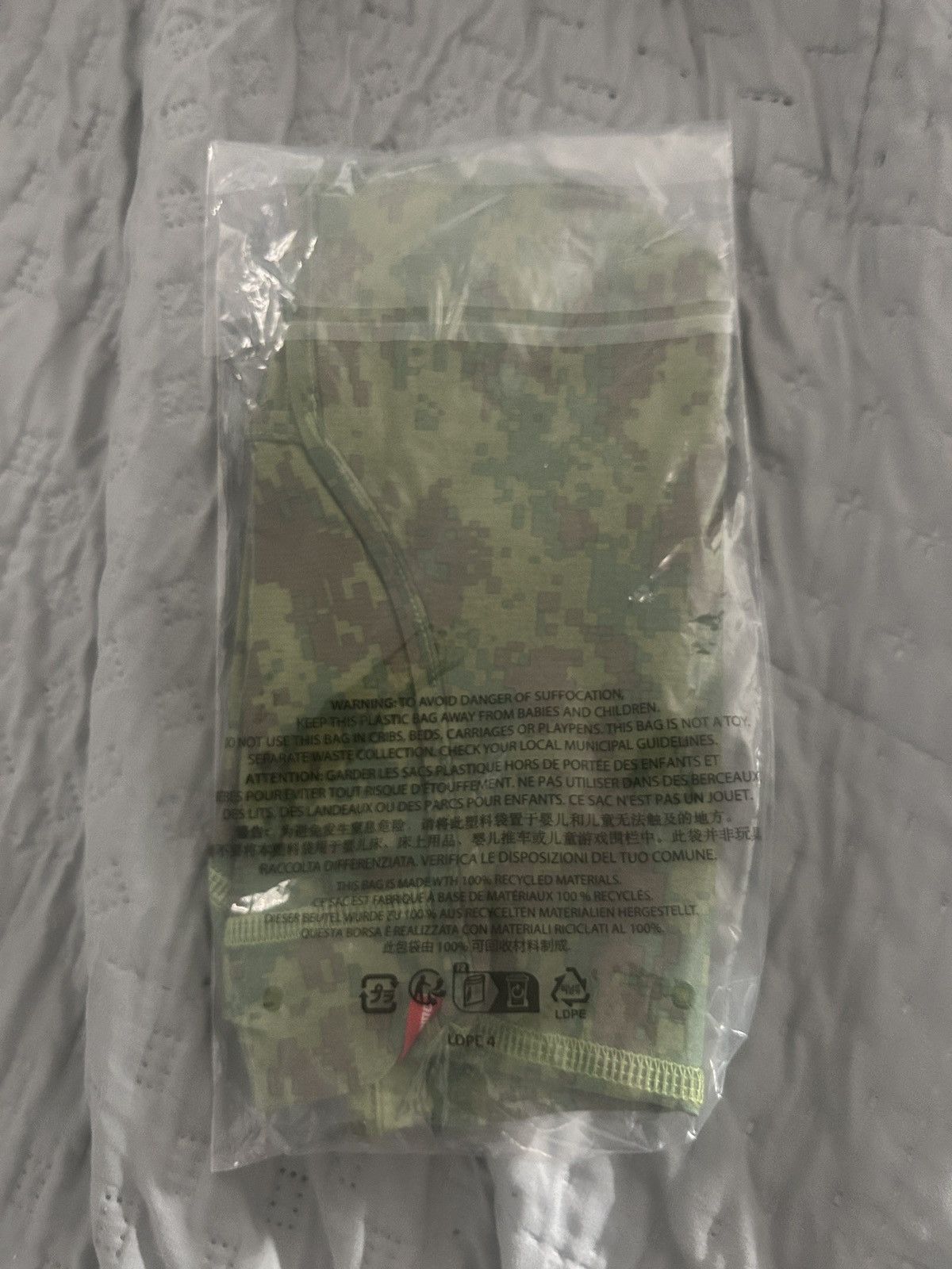 Supreme Supreme digi camo heat reactive balaclava olive Size ONE SIZE - 2 Thumbnail