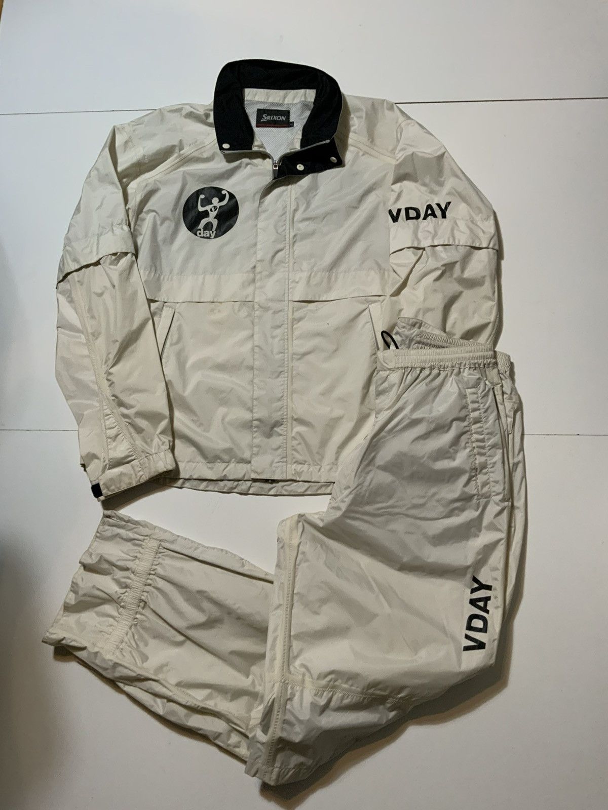 Other Srixon V Day Golf Windbreaker 2PC Set Rain Tracksuit Size US L / EU 52-54 / 3 - 1 Thumbnail