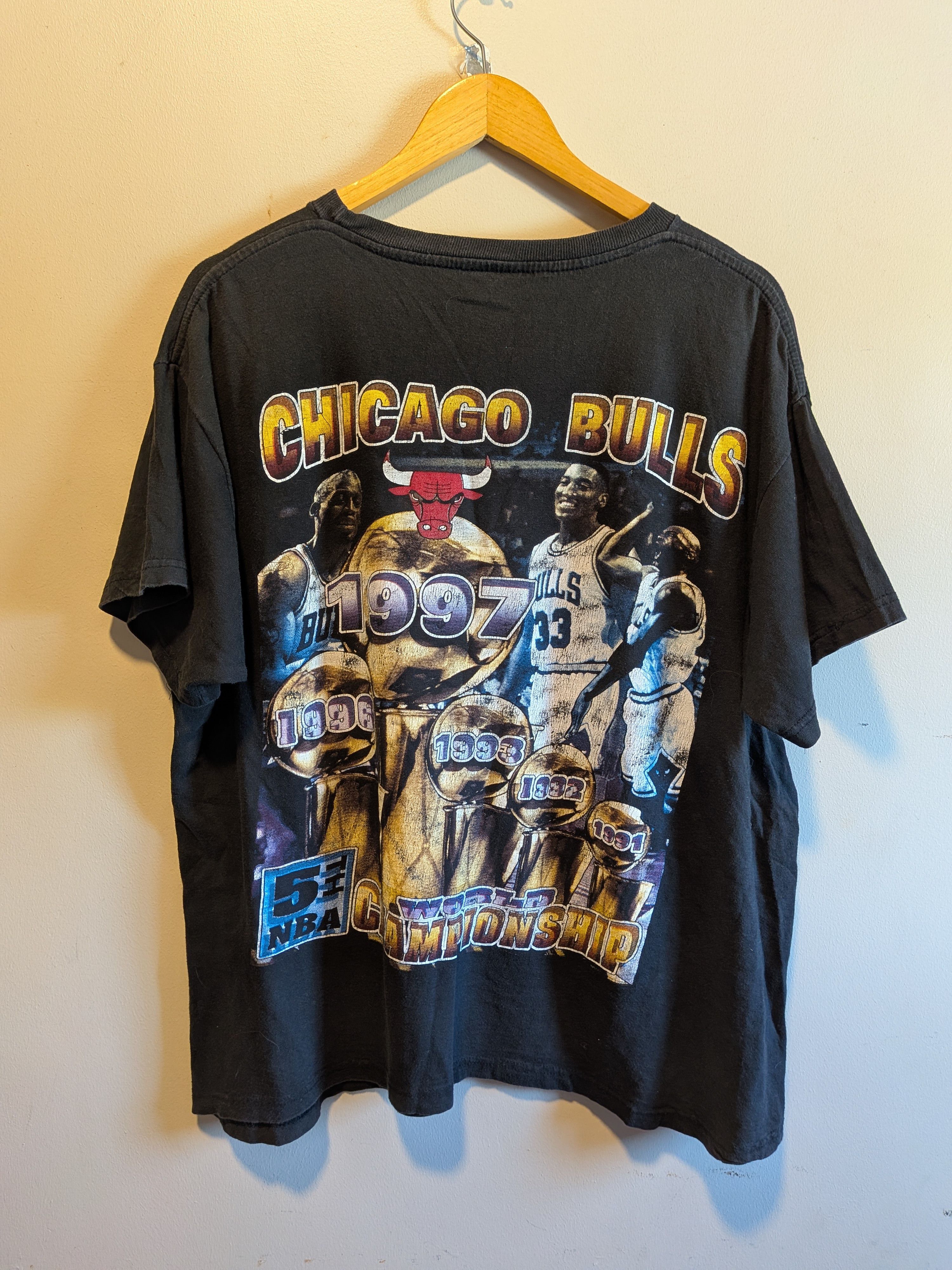 Vintage 1997 Chicago Bulls Raptee Size US XL / EU 56 / 4 - 3 Thumbnail