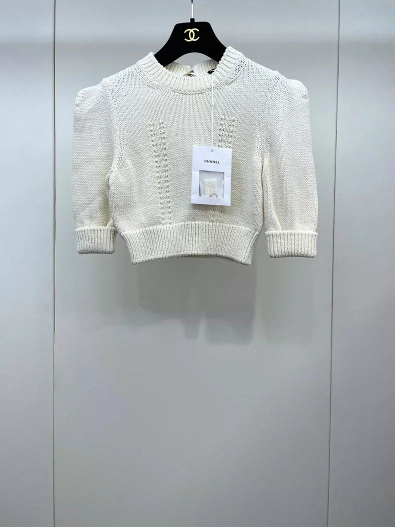 Chanel Chanel 23S milky white knitted long sleeves 2504-Nextarrow Size XXS / US 00 / IT 34 - 1 Thumbnail