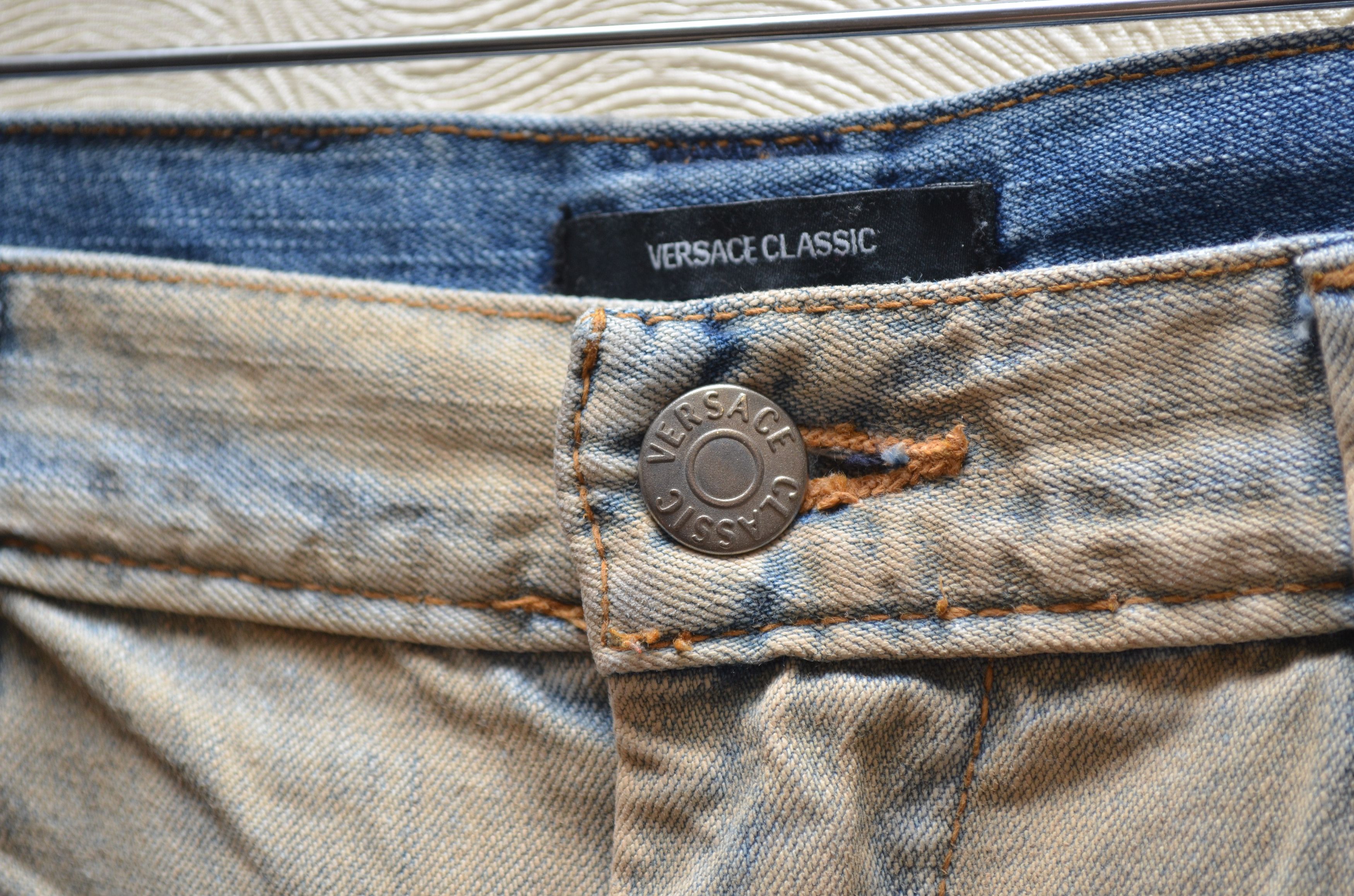 Versace × Vintage Versace Classic Jeans Size W30 L32 RARE Vintage y2k Size US 30 / EU 46 - 5 Thumbnail