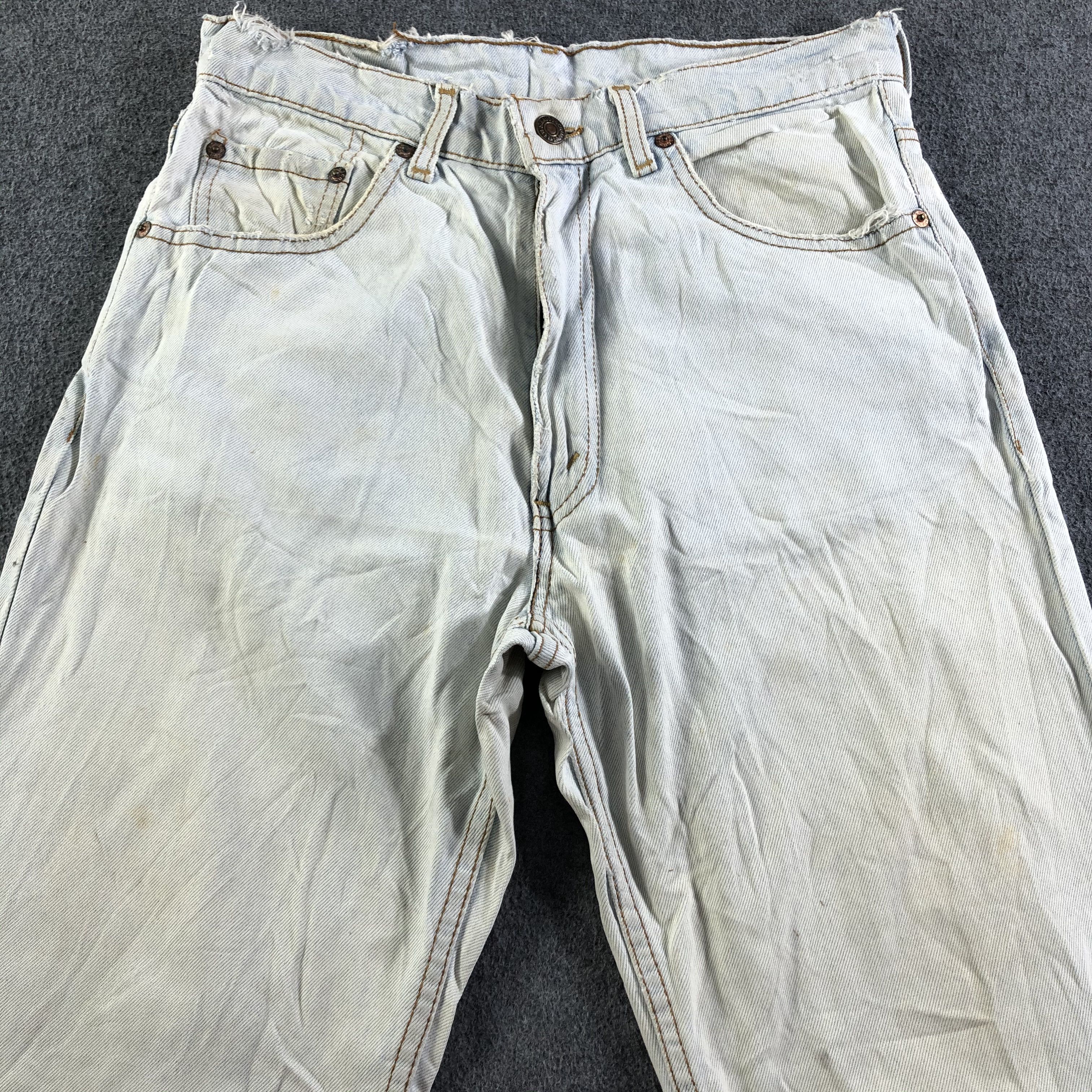 Levi's Vintage Light Wash Levis Jeans-J3955 Size US 29 - 3 Thumbnail