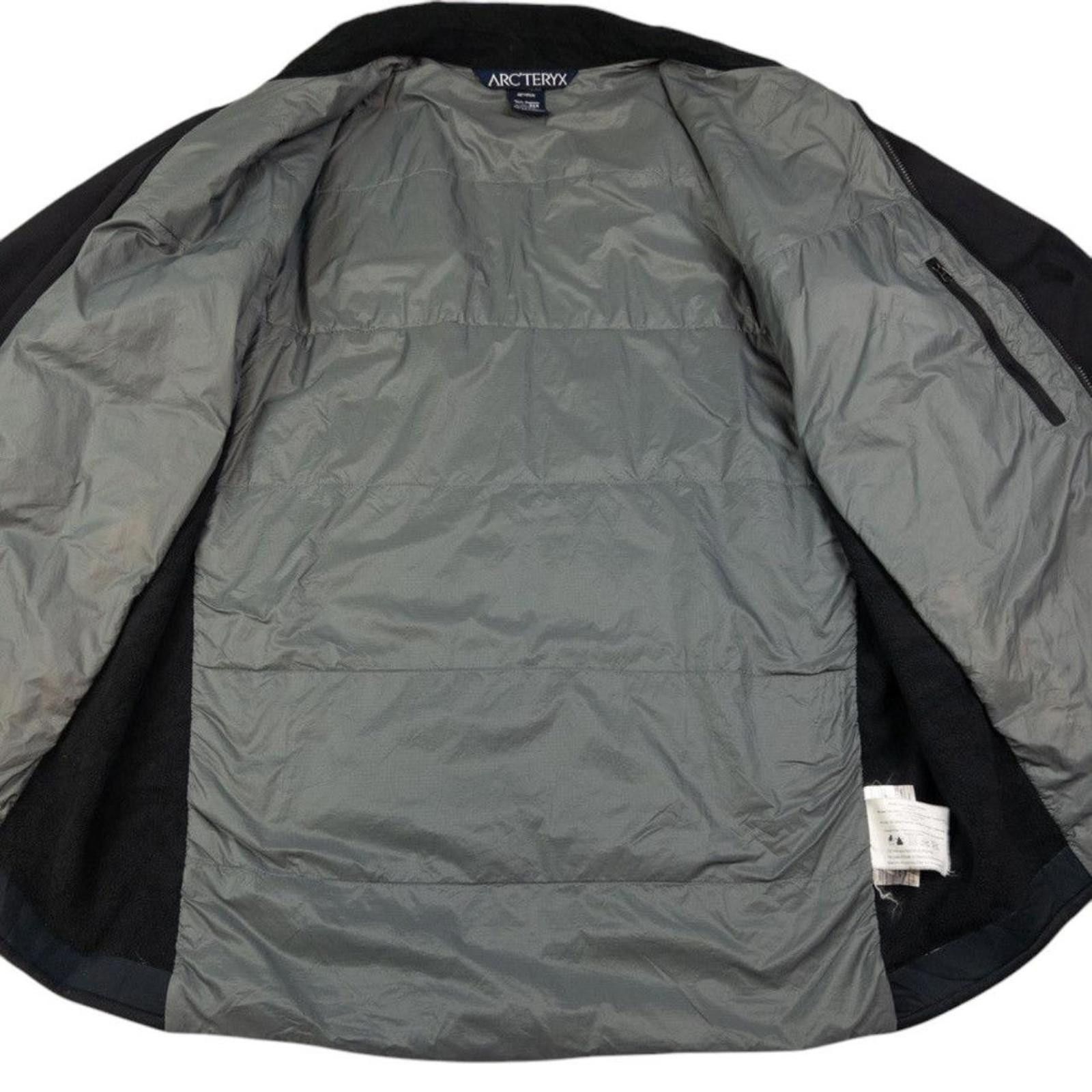 Arc'teryx Vintage Arcteryx Atom Zip Up Jacket Size XL Size US XL / EU 56 / 4 - 4 Thumbnail