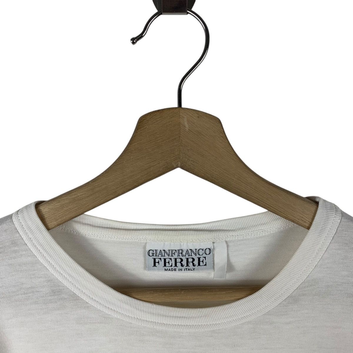 Gianfranco Ferre × Japanese Brand × Vintage Vintage 90s GIANFRANCO FERRE big printed embroidery tee Size US L / EU 52-54 / 3 - 5 Thumbnail