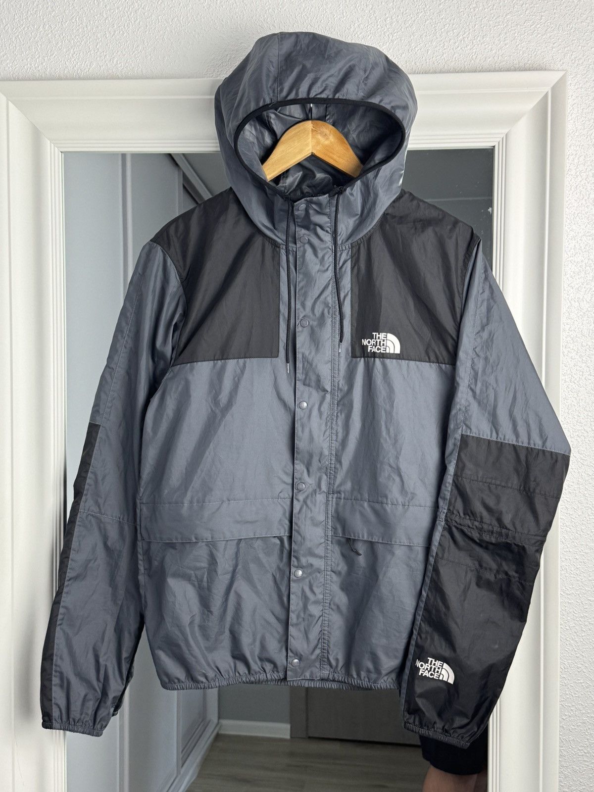 The North Face The North Face Light Rain Jacket Waterproof Windbreaker M Size US M / EU 48-50 / 2 - 3 Thumbnail