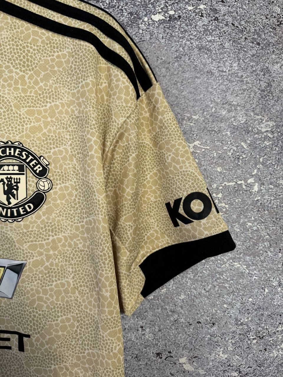 Adidas Vintage Manchester United 2019/20 Third Adidas Soccer Jersey Size US M / EU 48-50 / 2 - 13 Thumbnail