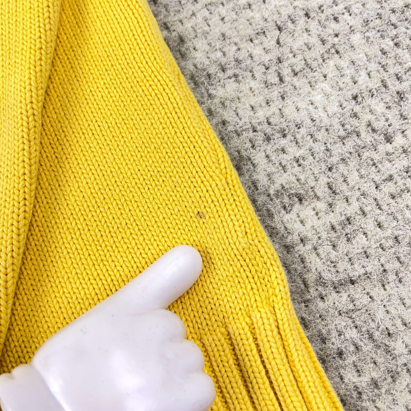 Tommy Hilfiger VINTAGE Tommy Hilfiger Sweater Shirt Women Large Yellow Chunky Knit H Logo Ribbed Mock Ladies Size L / US 10 / IT 46 - 5 Thumbnail