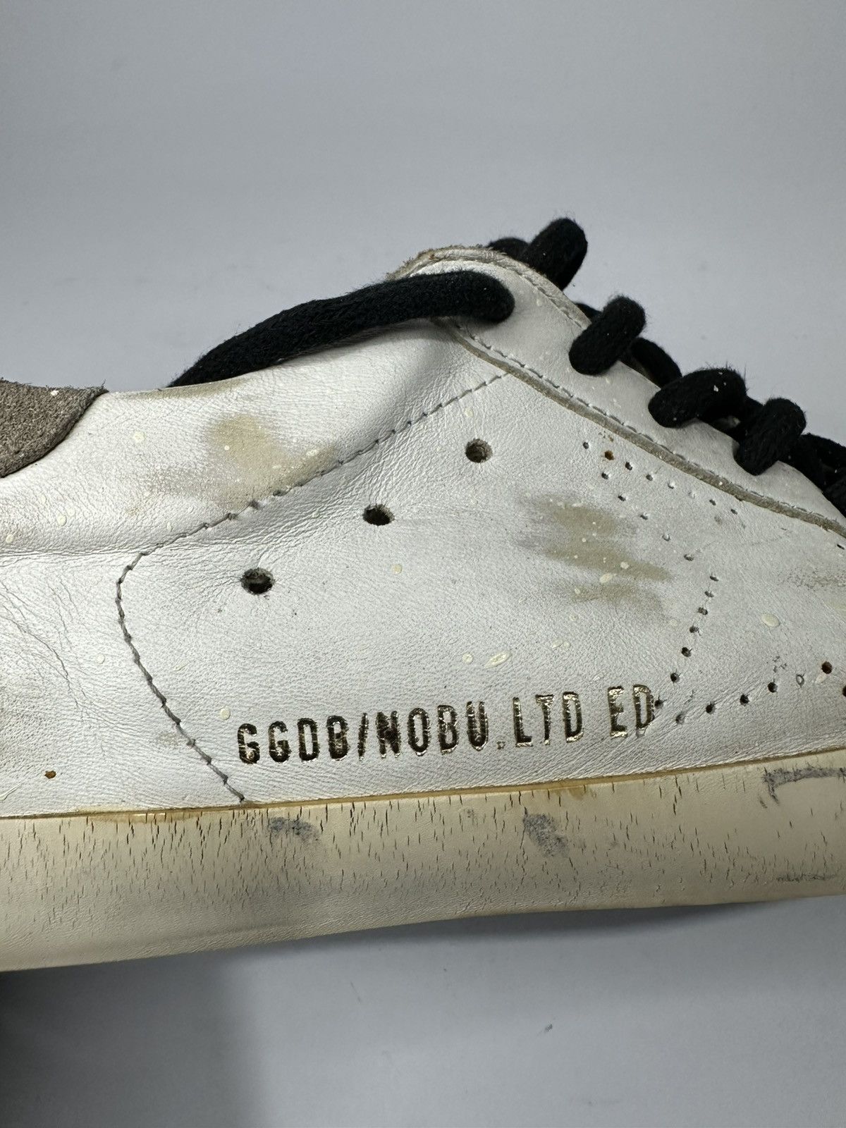 Golden Goose Golden Goose Superstar Ltd Edition Mens Sneakers Size US 8 / EU 41 - 14 Thumbnail