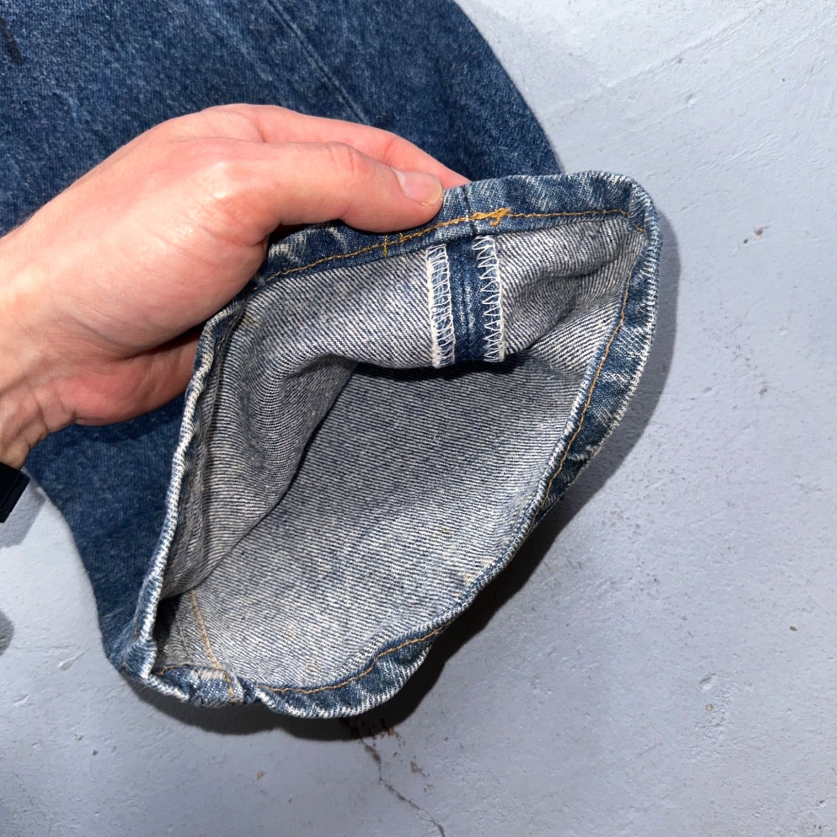 Levi's Levi's 501 Vintage 80s USA Straight Leg Jeans Blue Light Wash 40x33 38x29 Men Denim Cotton Mid Rise Regular Inseam 33 Size US 40 / EU 56 - 4 Thumbnail