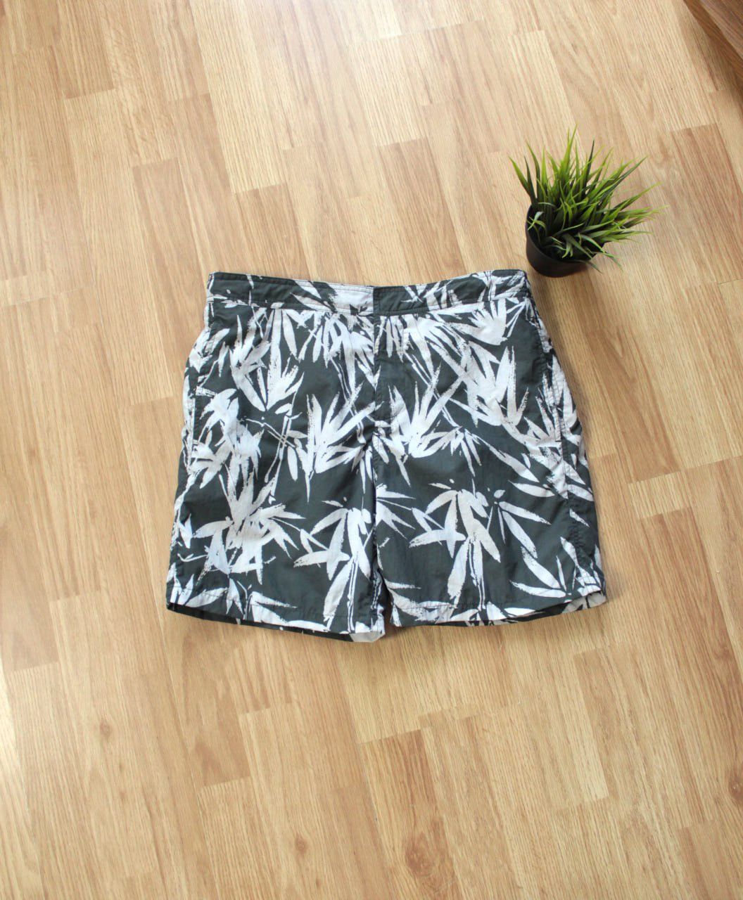 Allsaints 🔥 Allsaints Cambusa Swimwear Shorts Floral Print Size S Size US 30 / EU 46 - 1 Thumbnail