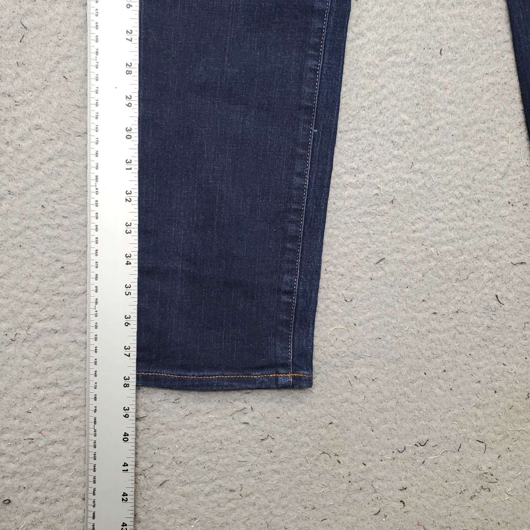 Old Navy Old Navy Jeans Womens 8P Petite Blue Denim Mid-Rise Skinny Leg Shirt? Size 30" / US 8 / IT 44 - 3 Thumbnail