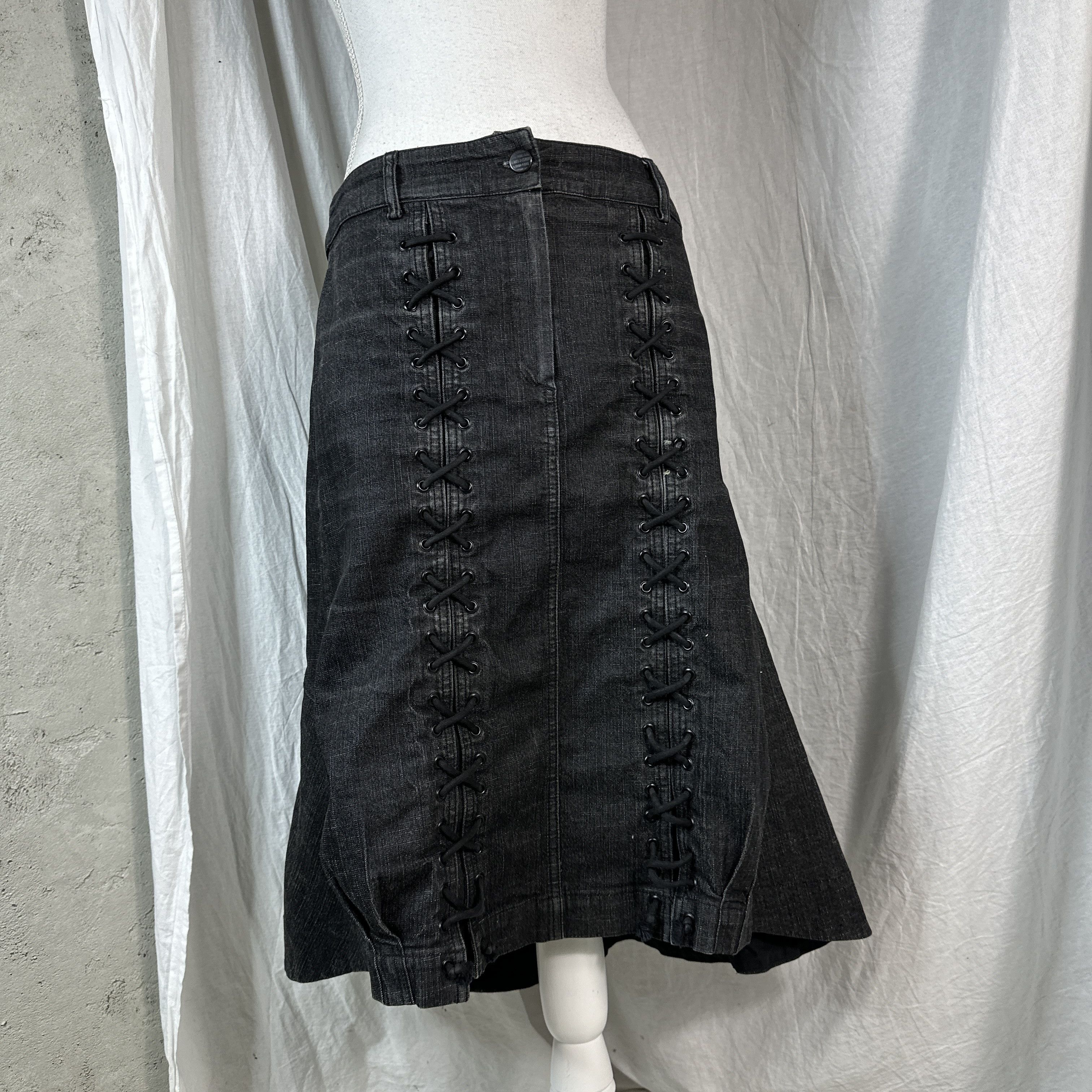 Vintage Isabel de Pedro Corset Lacing Denim Skirt Size 28" / US 6 / IT 42 - 8 Thumbnail