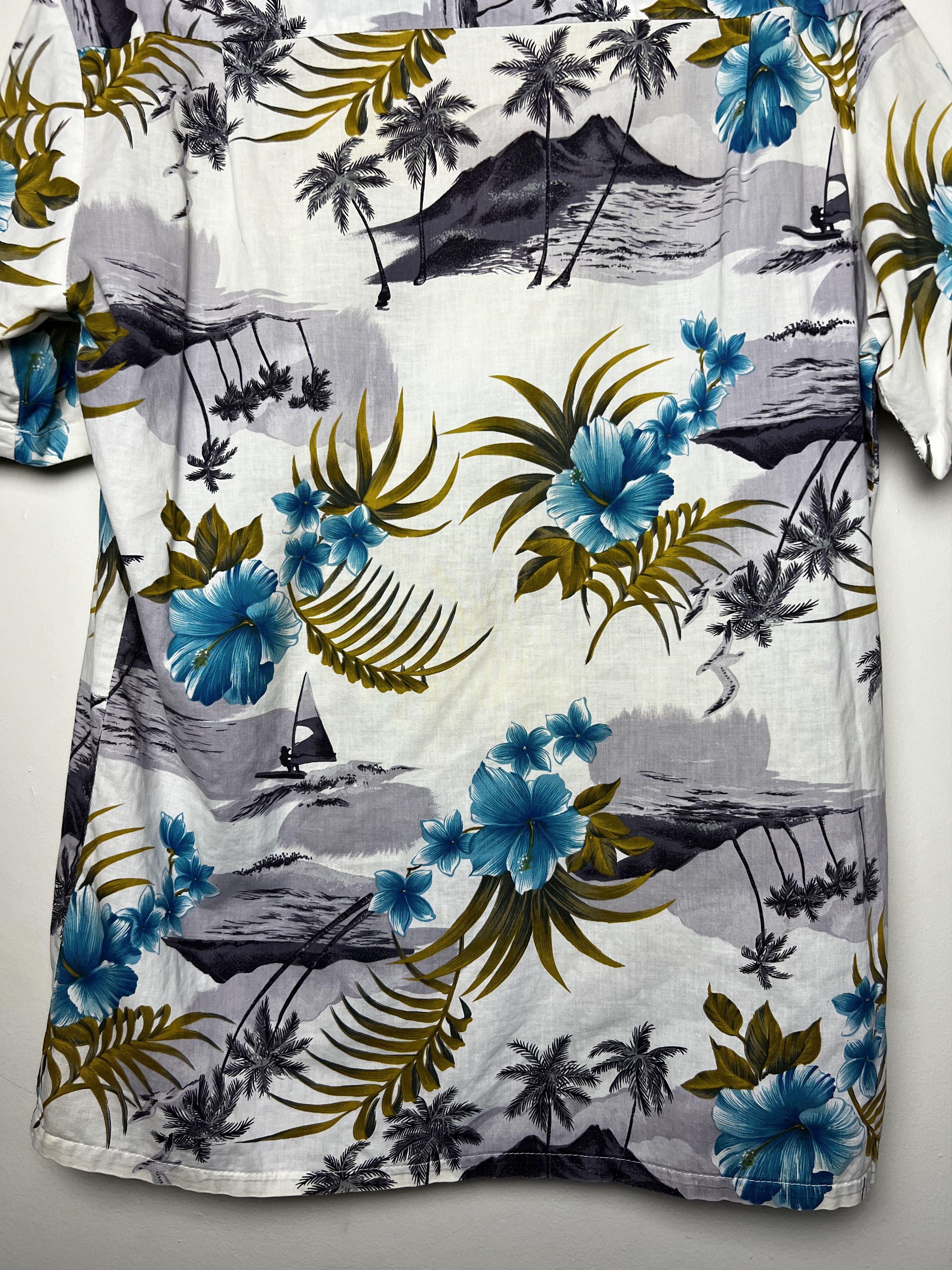 Vintage Vintage Hawaii Blues Island Hawaiian Button Up Shirt Size US M / EU 48-50 / 2 - 6 Thumbnail